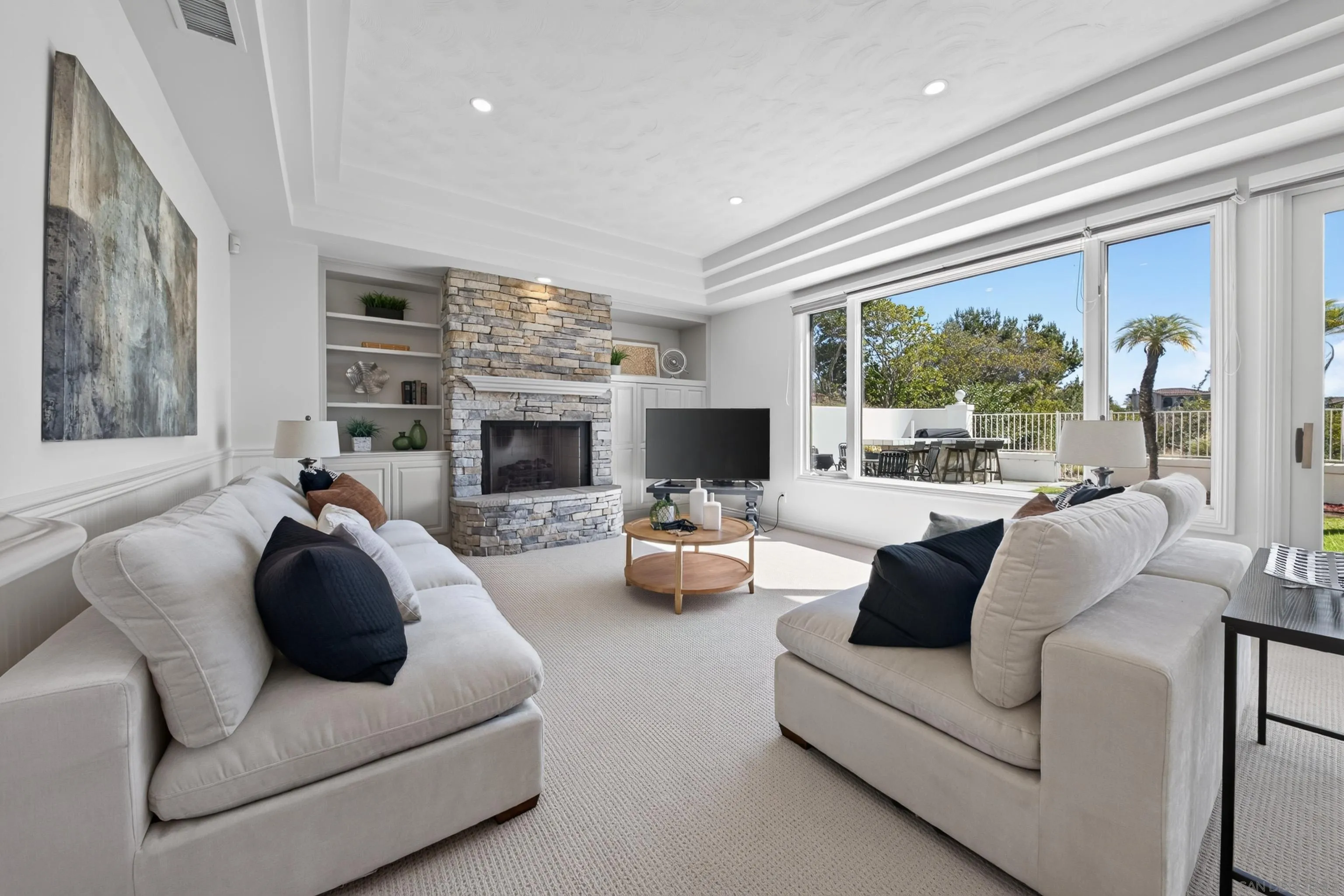 7026 El Fuerte, Carlsbad, CA 92009