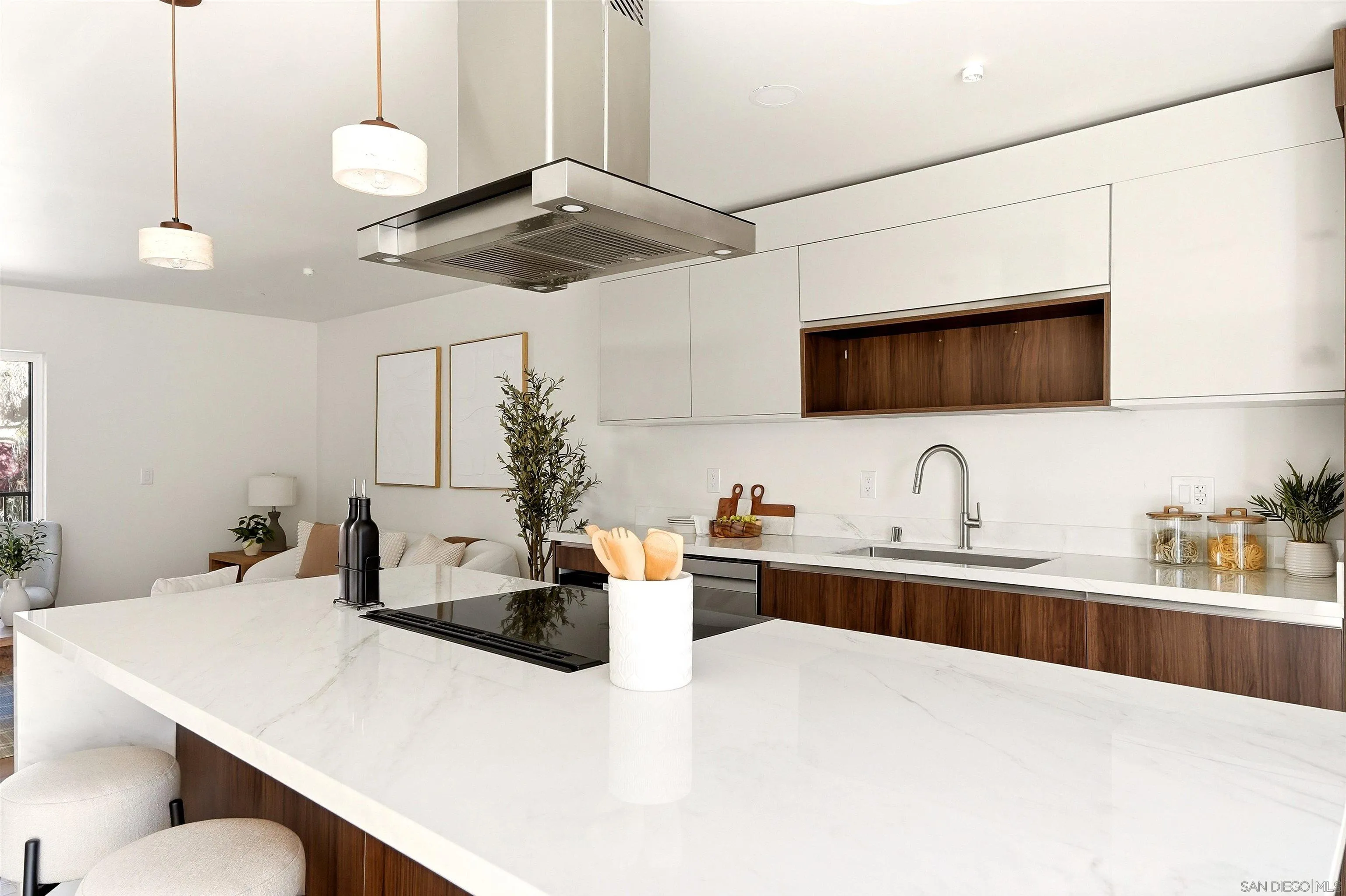 3425 Wilshire Ter, San Diego, CA 92104 3425 Wilshire Ter, San Diego, CA 92104