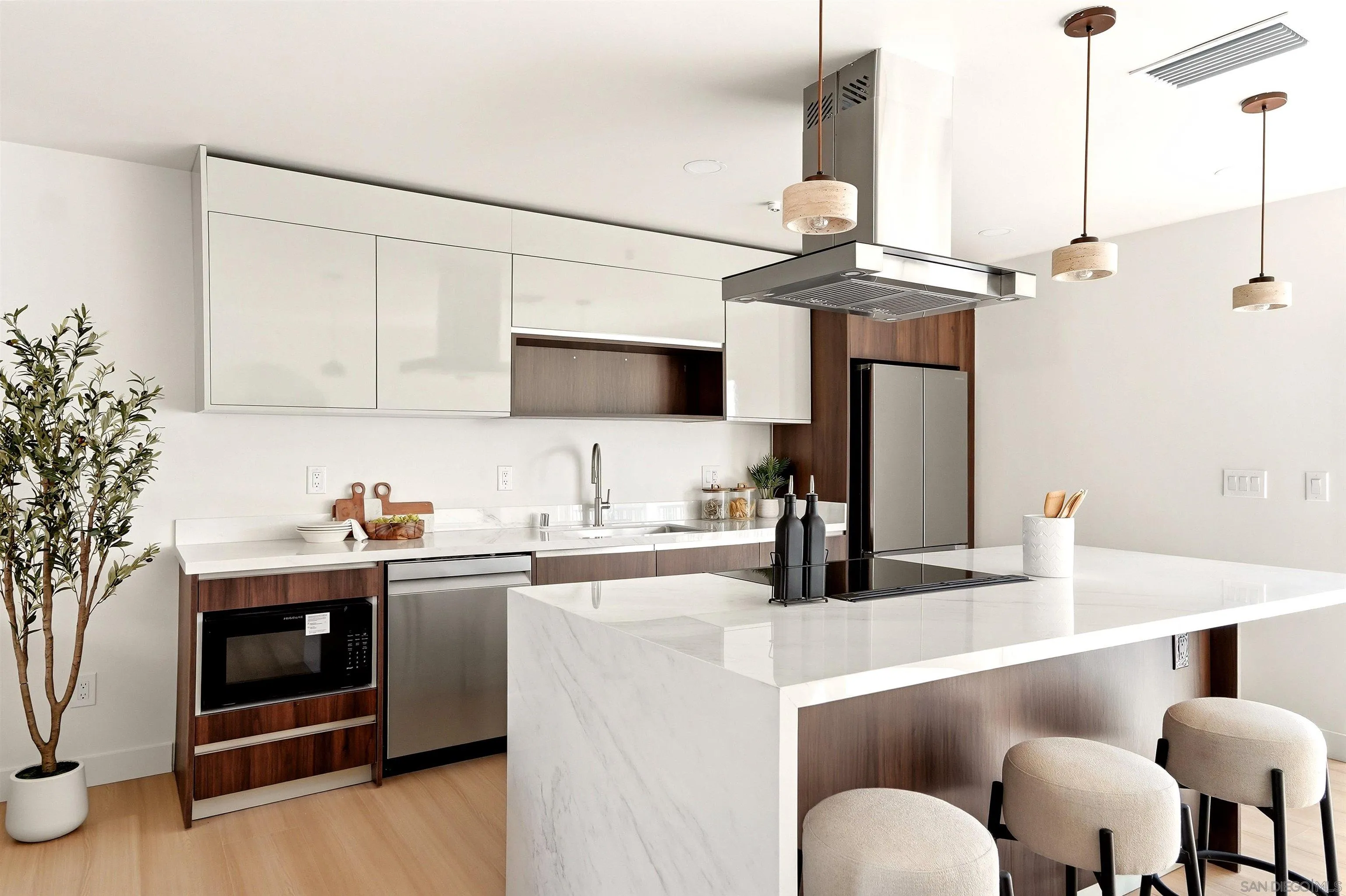 3425 Wilshire Ter, San Diego, CA 92104 3425 Wilshire Ter, San Diego, CA 92104