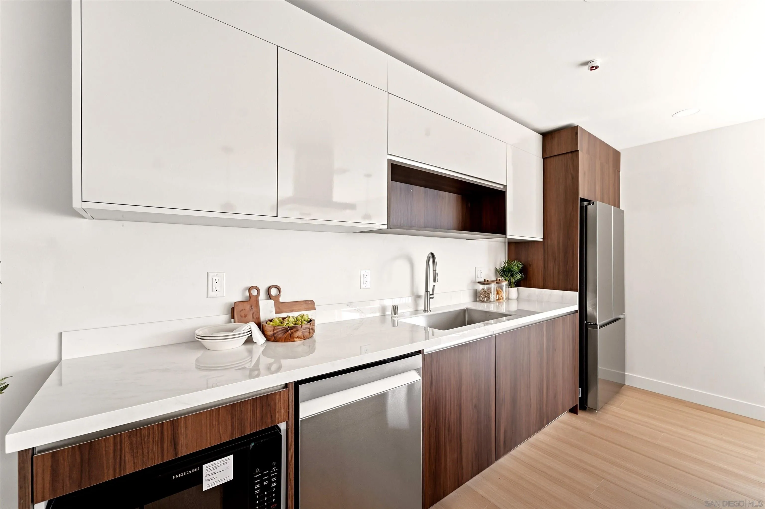 3425 Wilshire Ter, San Diego, CA 92104 3425 Wilshire Ter, San Diego, CA 92104