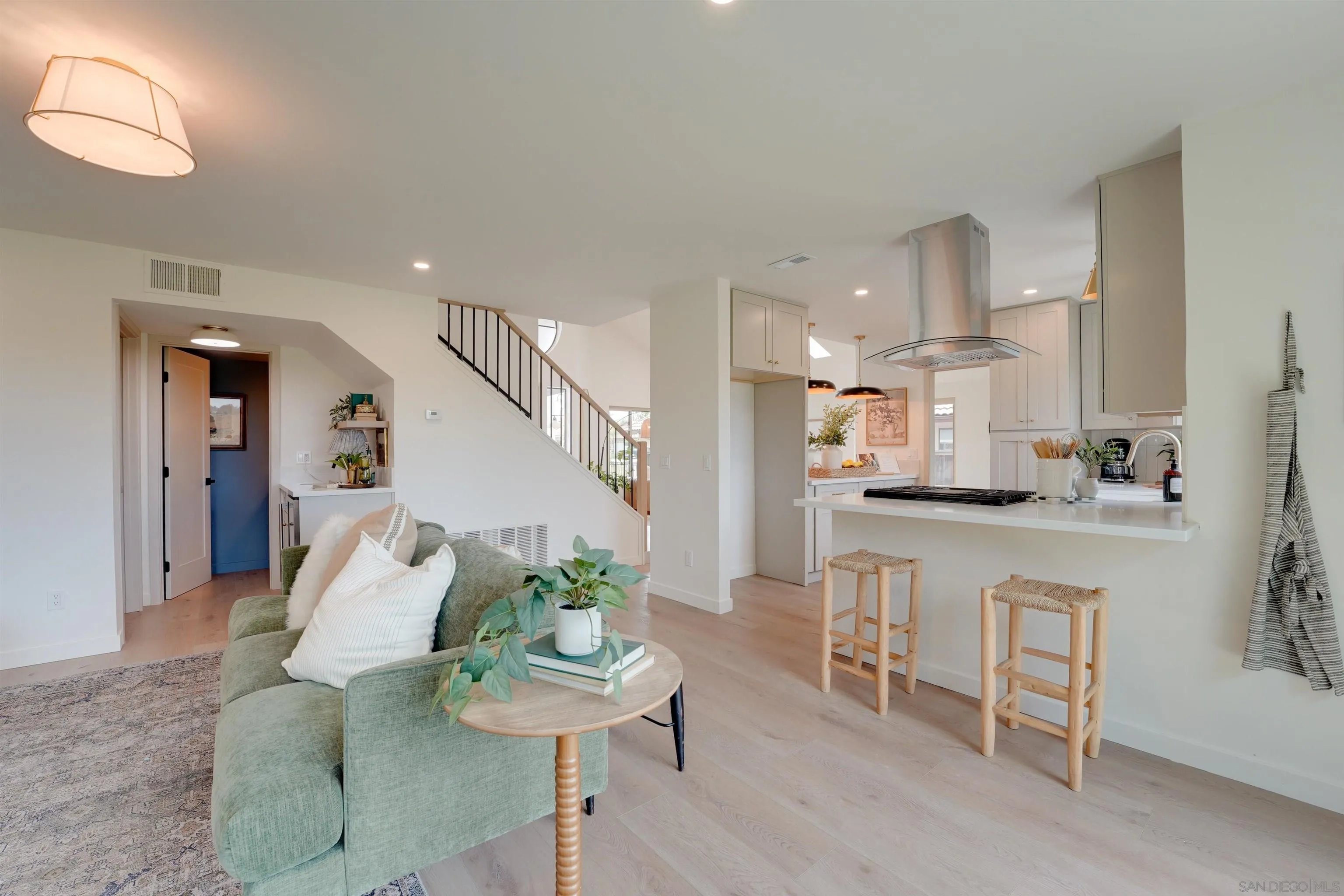 16022 Sun Summit Point, San Diego, CA 92127 16022 Sun Summit Point, San Diego, CA 92127