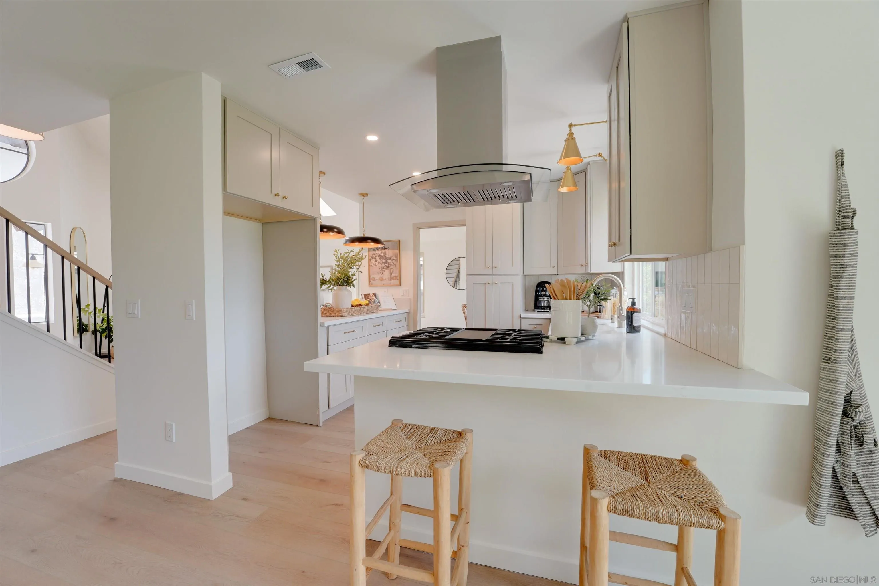 16022 Sun Summit Point, San Diego, CA 92127 16022 Sun Summit Point, San Diego, CA 92127