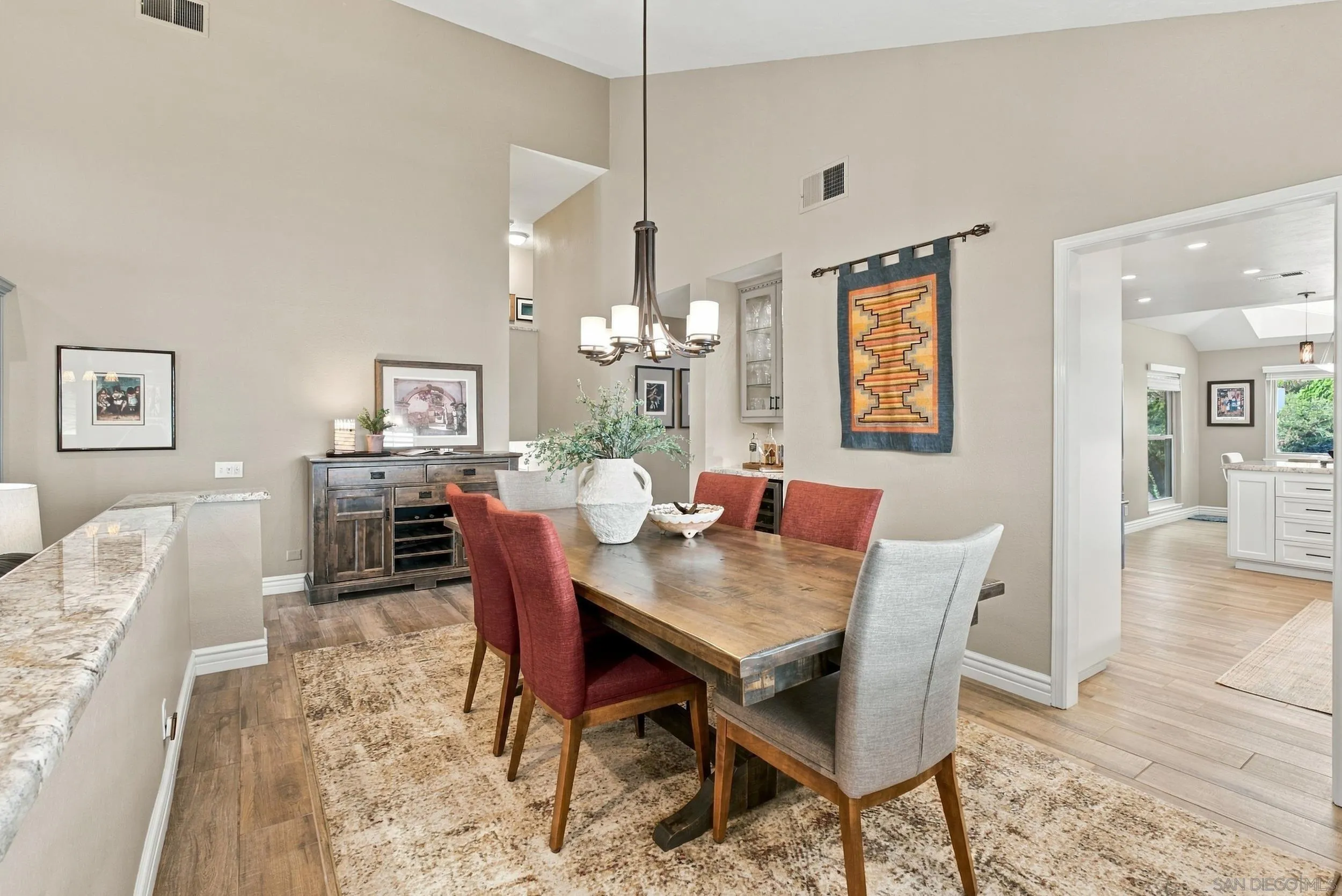 https://cdn.realtyfeed.com/cdn/127/260025457/73dfd9c9b6eaafb46ffd284e44db2dce.webp