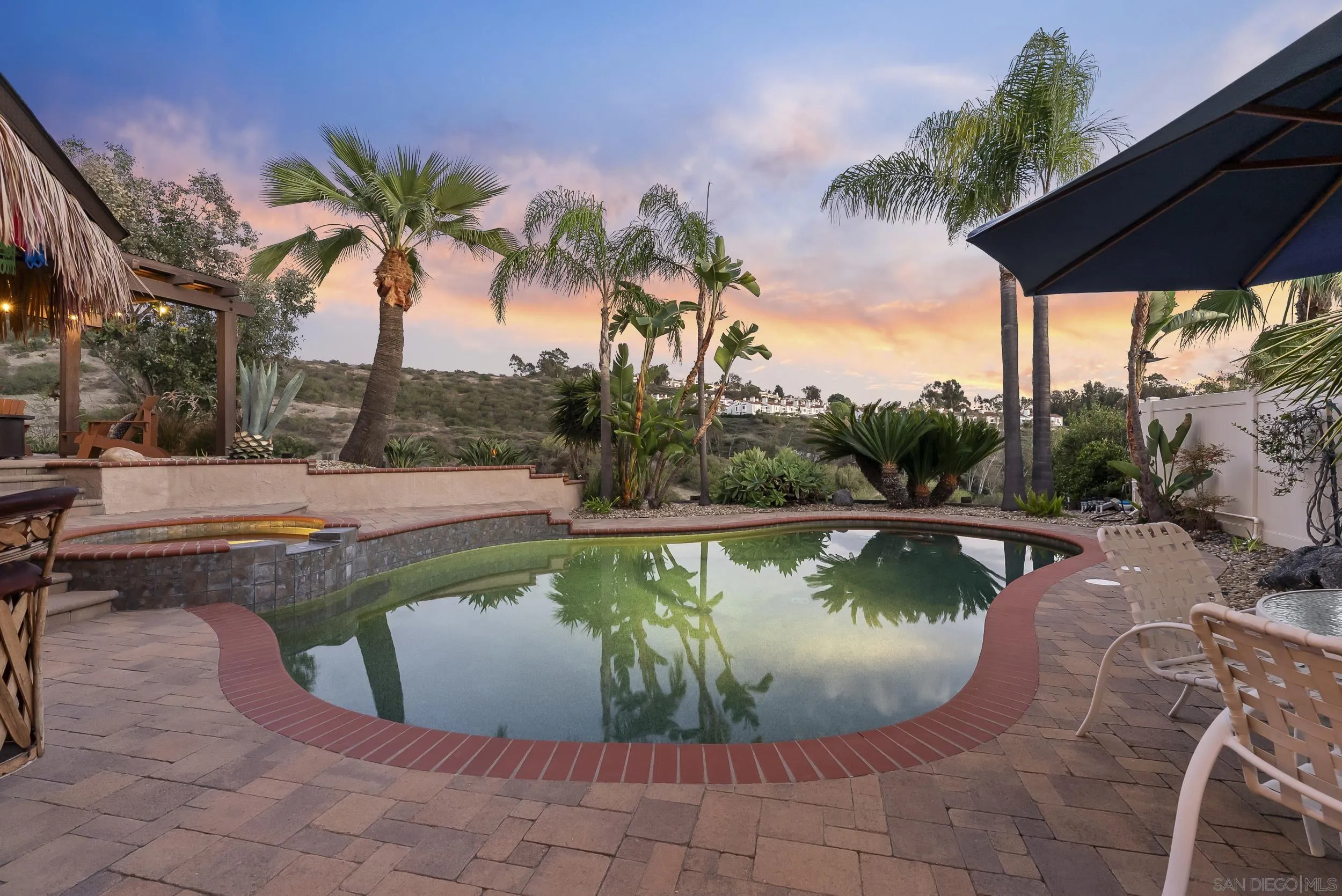 https://cdn.realtyfeed.com/cdn/127/260025457/8d2b8b5752ffc379f6715cfae06addeb.webp