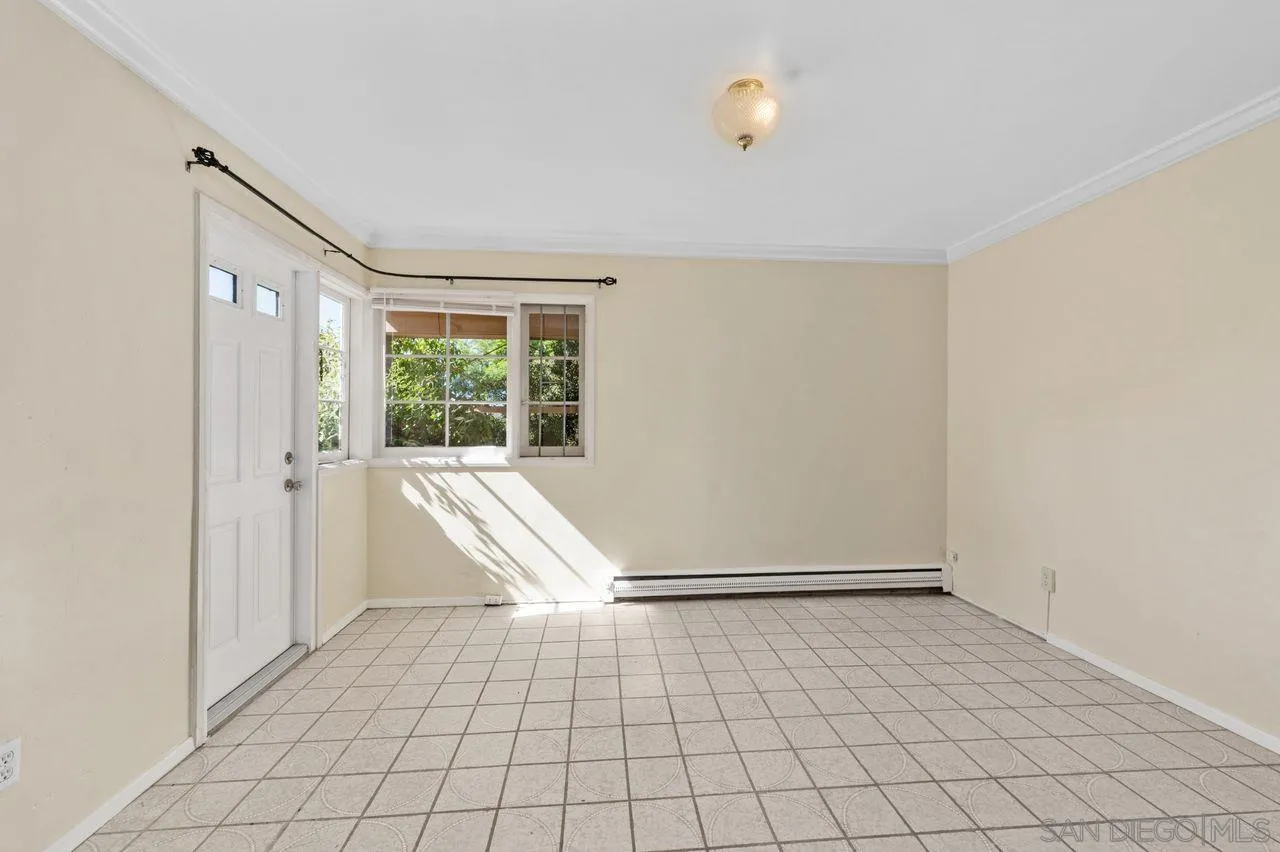 https://cdn.realtyfeed.com/cdn/127/260025468/2e14a4ac0ec5ae0fdb3bcbe7aa0f2737.webp