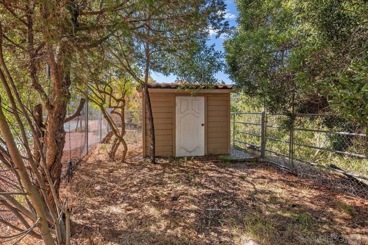 https://cdn.realtyfeed.com/cdn/127/260025468/aa2e17df0afe65ccdd4e5dc9e97bb283.webp
