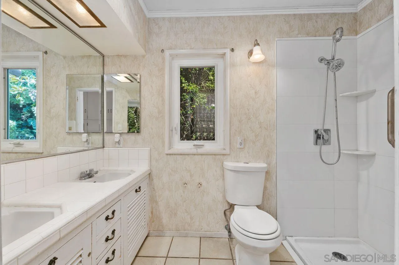 2425 Arista Ct, San Diego, CA 92103 2425 Arista Ct, San Diego, CA 92103