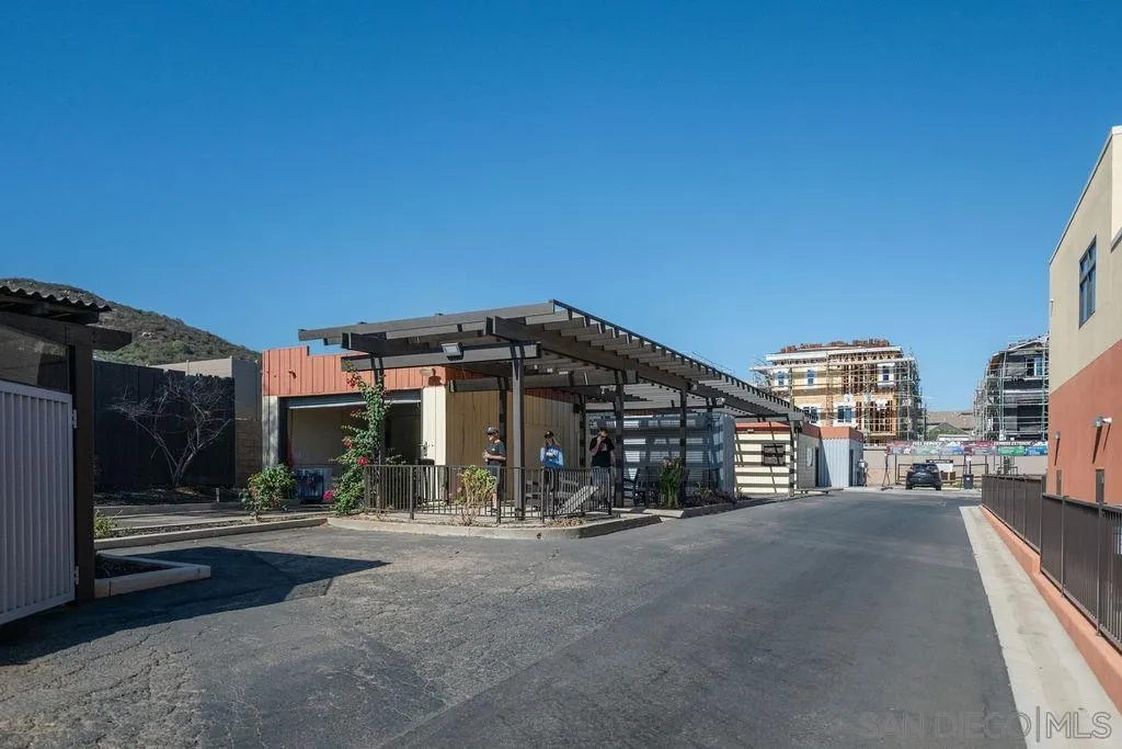 7751 Mission Gorge Road, Santee, CA 92071