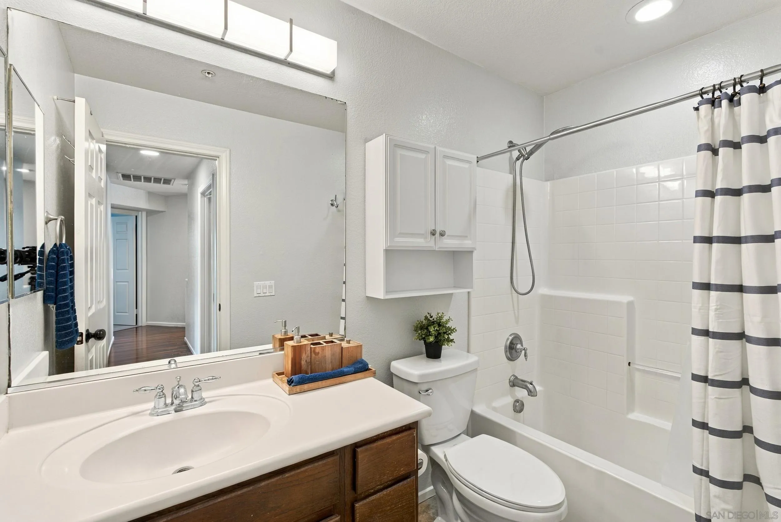 1555 Caminito Zaragosa, Chula Vista, CA 91913 1555 Caminito Zaragosa, Chula Vista, CA 91913