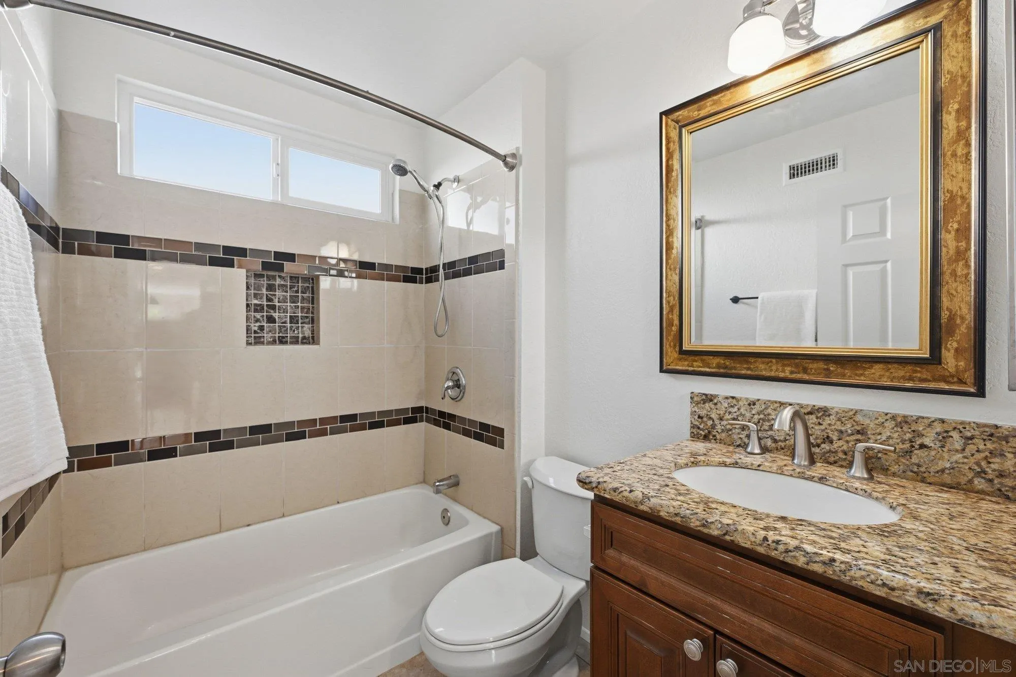 4777 La Cuenta Dr., San Diego, CA 92124 4777 La Cuenta Dr., San Diego, CA 92124