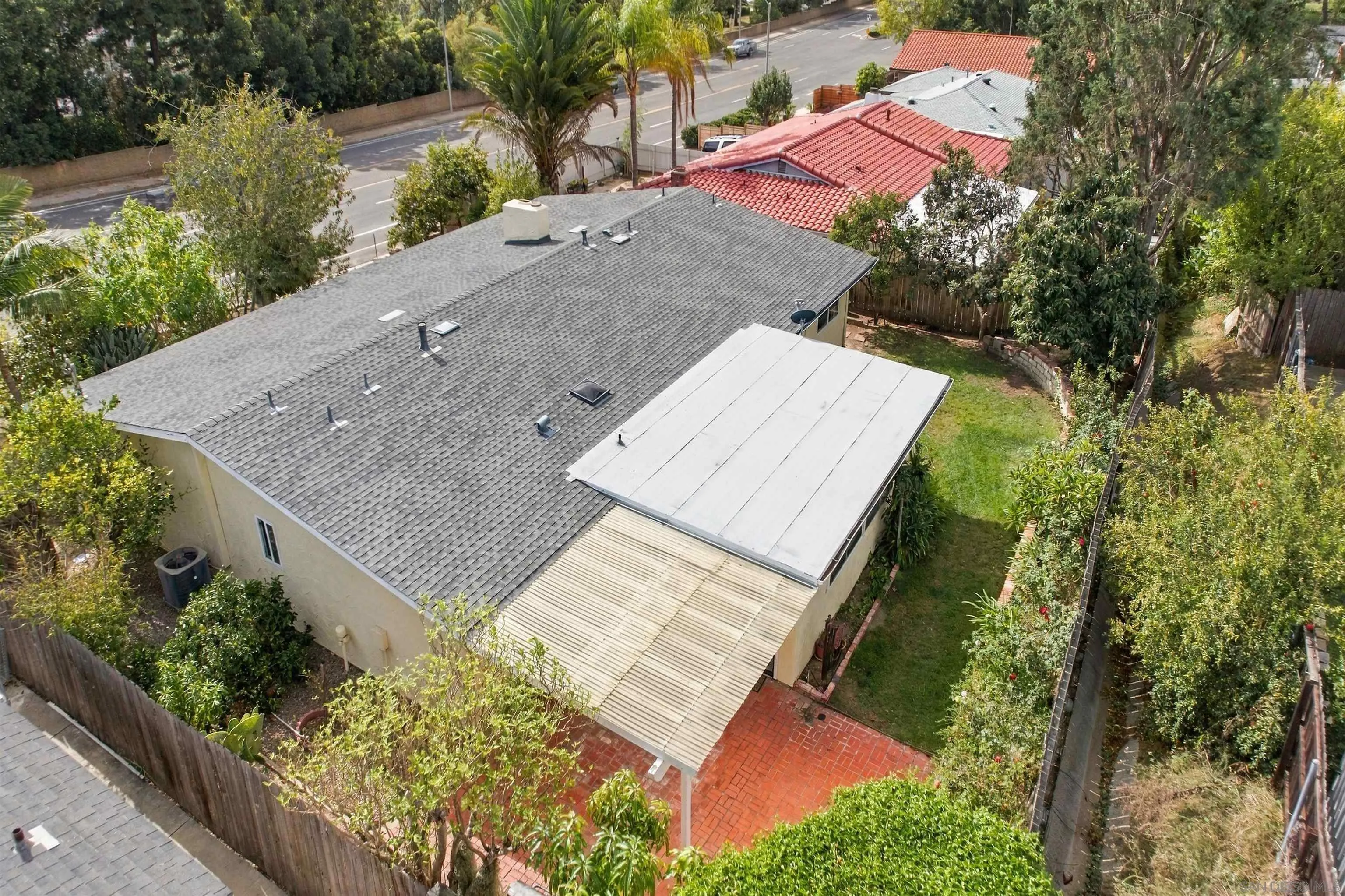 https://cdn.realtyfeed.com/cdn/127/260025479/27e5a4e6cb862bff358f0dc58365fccf.webp
