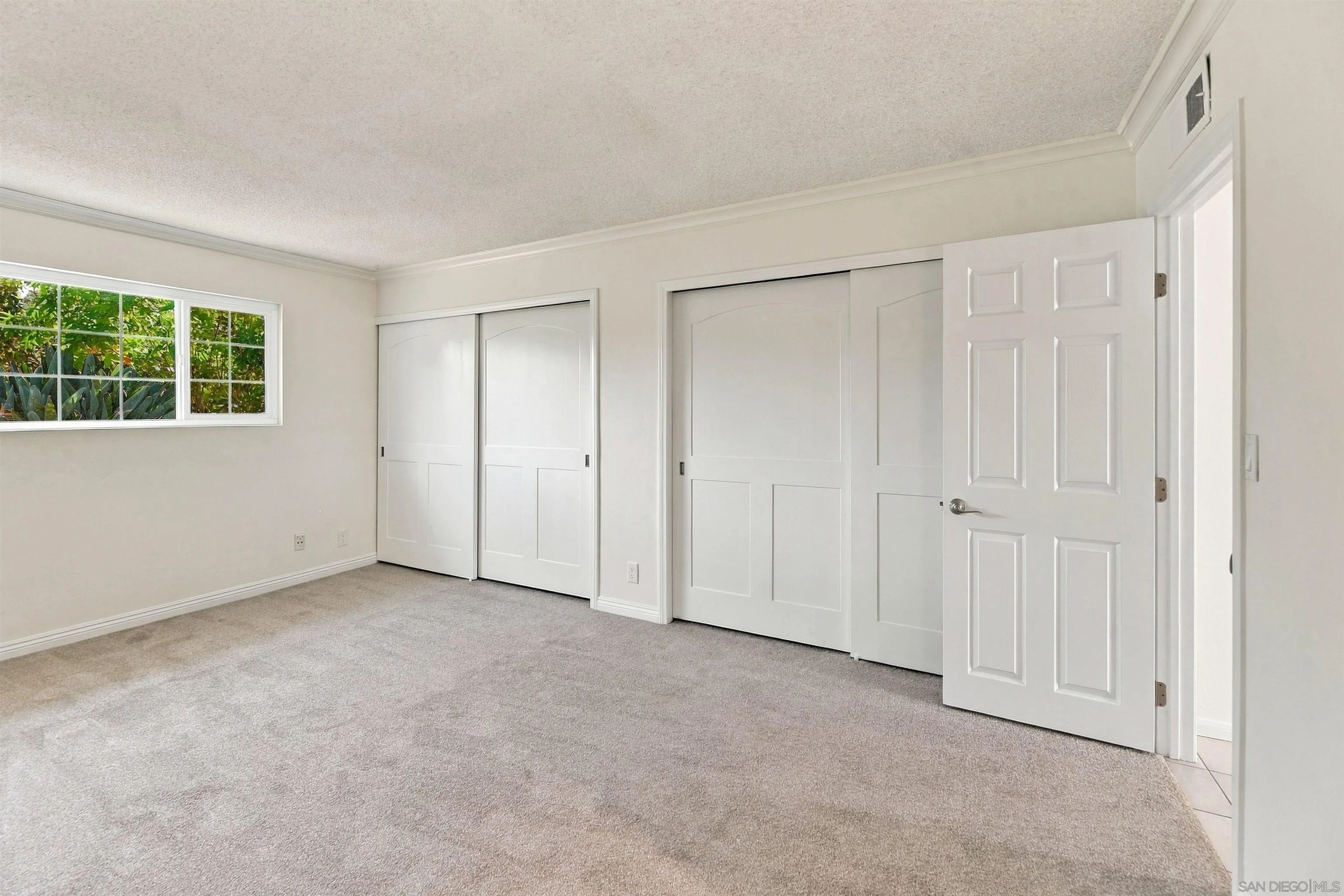 https://cdn.realtyfeed.com/cdn/127/260025479/3b052f848dd4226927063eb0f8d9bf06.webp