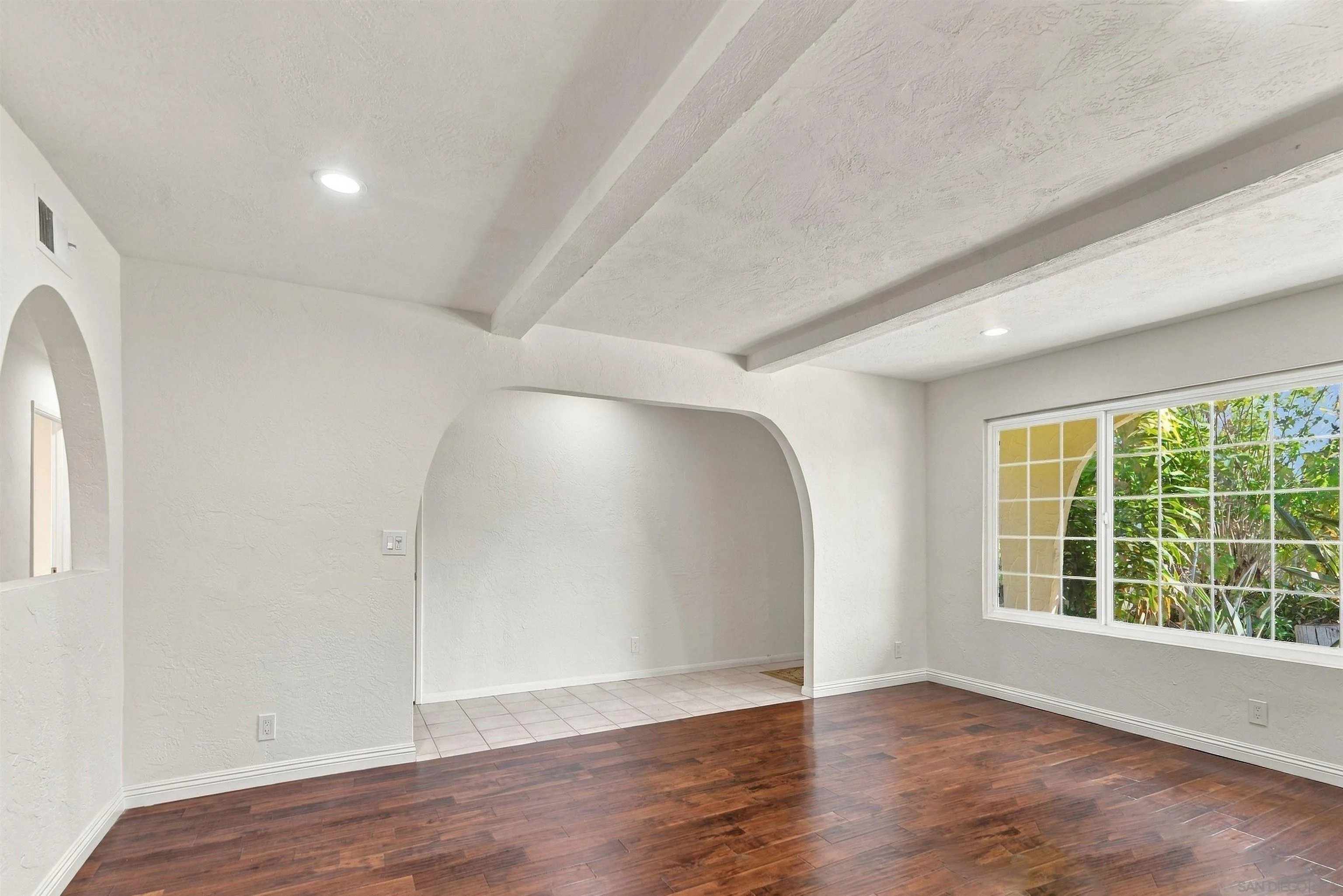 https://cdn.realtyfeed.com/cdn/127/260025479/98f6195ad5a3552d2acc7fffabb3f448.webp