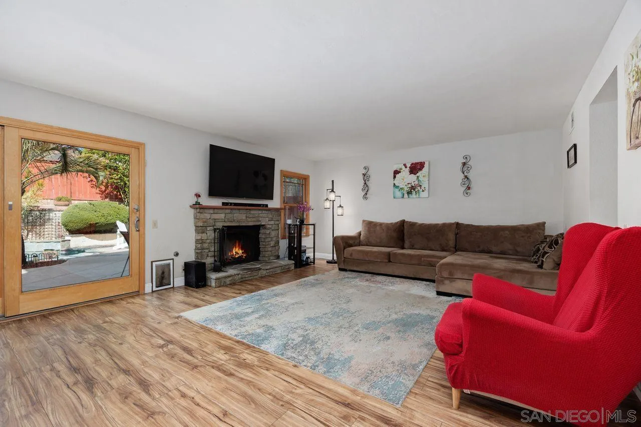9328 Black Hills Way, San Diego, CA 92129 9328 Black Hills Way, San Diego, CA 92129