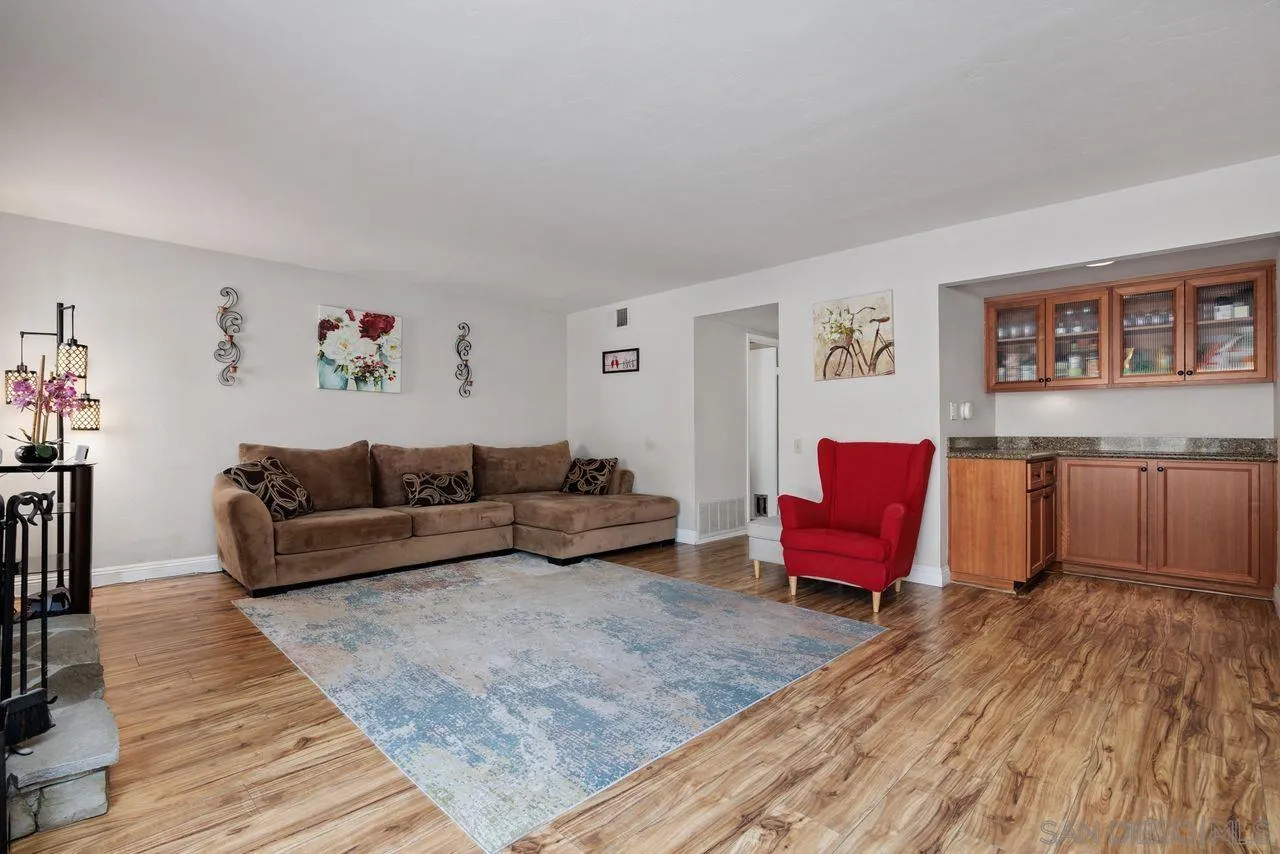 9328 Black Hills Way, San Diego, CA 92129 9328 Black Hills Way, San Diego, CA 92129