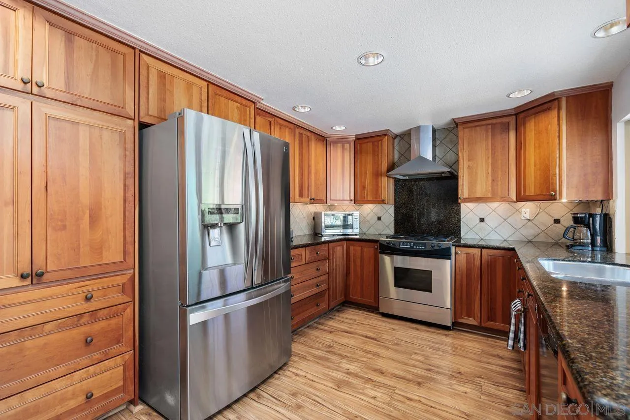 9328 Black Hills Way, San Diego, CA 92129 9328 Black Hills Way, San Diego, CA 92129