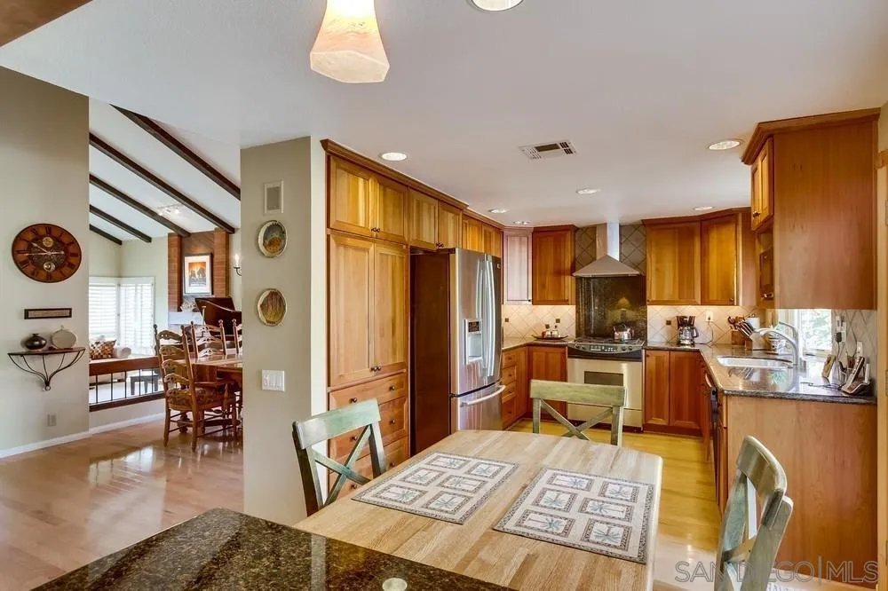 9328 Black Hills Way, San Diego, CA 92129 9328 Black Hills Way, San Diego, CA 92129