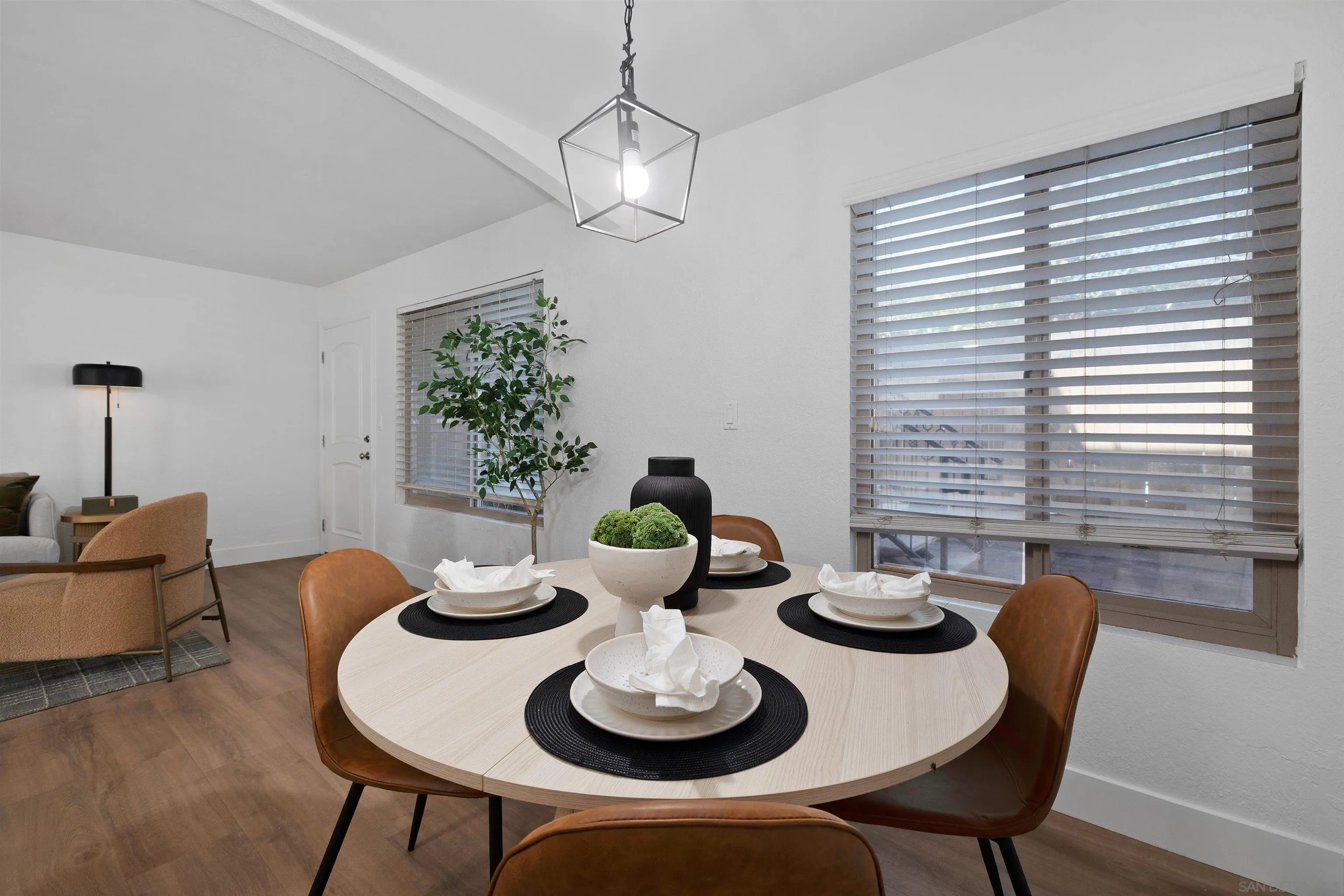 3754 Cherokee Ave, #2, San Diego, CA 92104 3754 Cherokee Ave, #2, San Diego, CA 92104