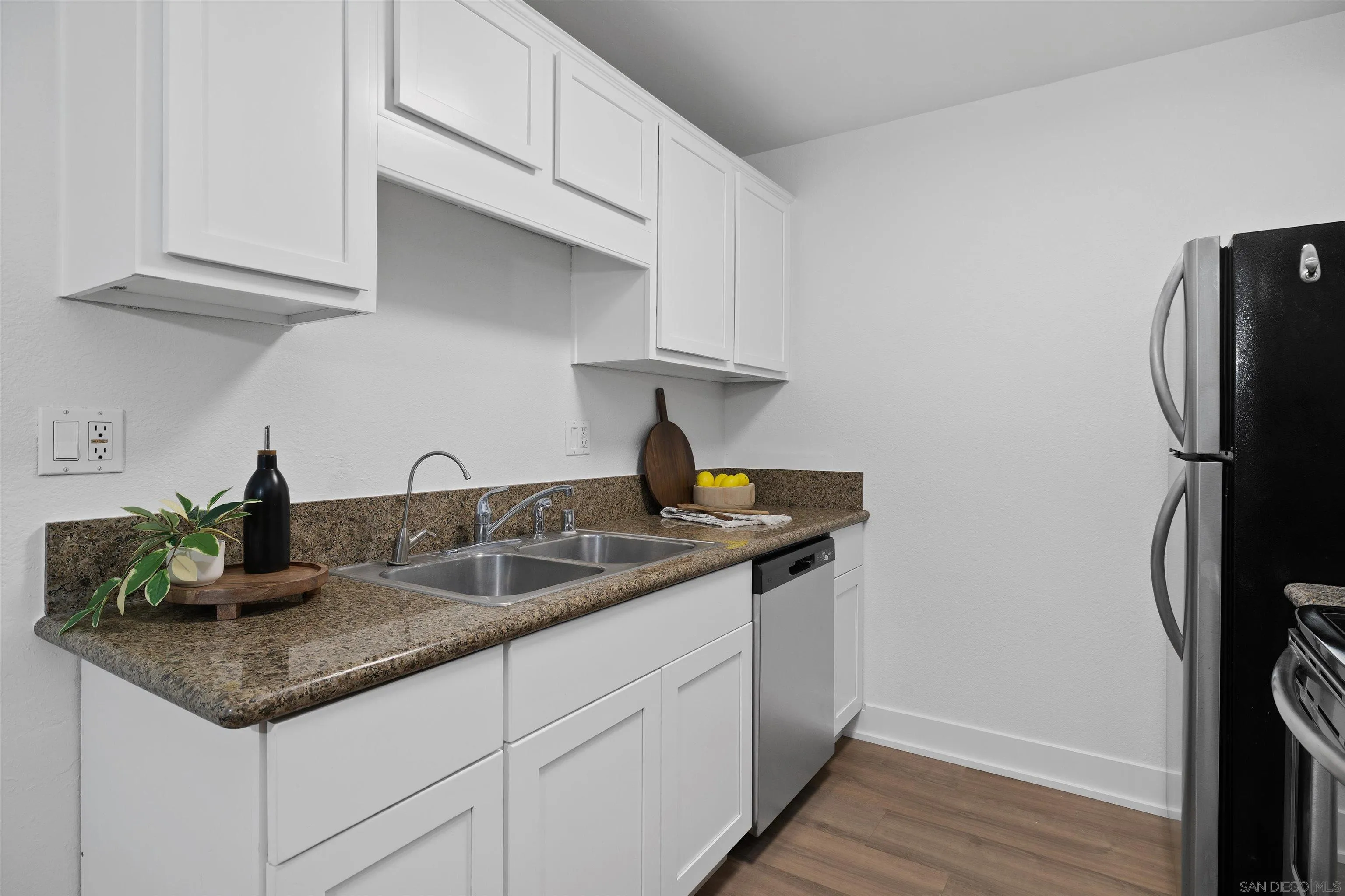 3754 Cherokee Ave, #2, San Diego, CA 92104 3754 Cherokee Ave, #2, San Diego, CA 92104