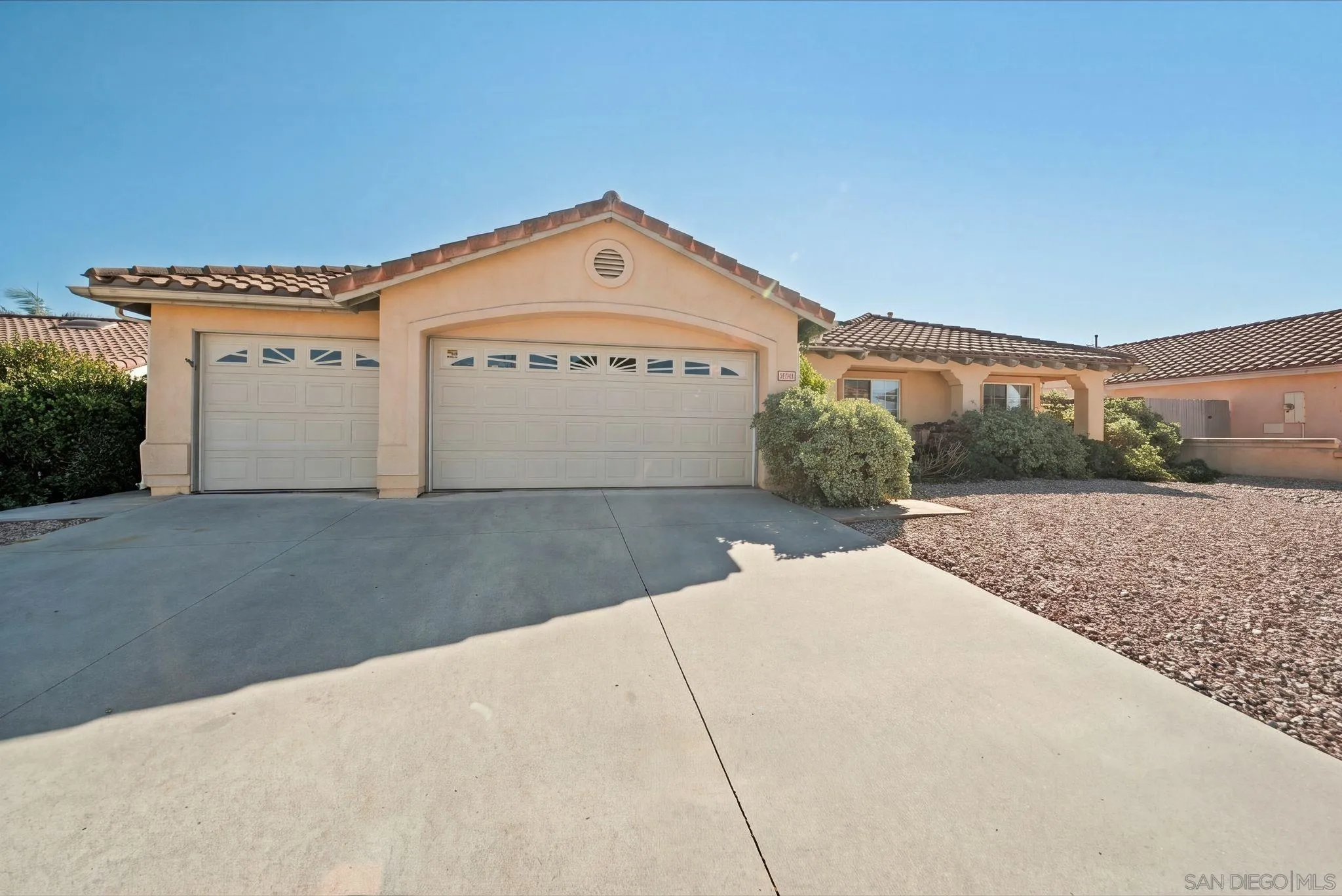 https://cdn.realtyfeed.com/cdn/127/260025487/36fdae5ef88d9d58351fea47eb5f97a5.webp