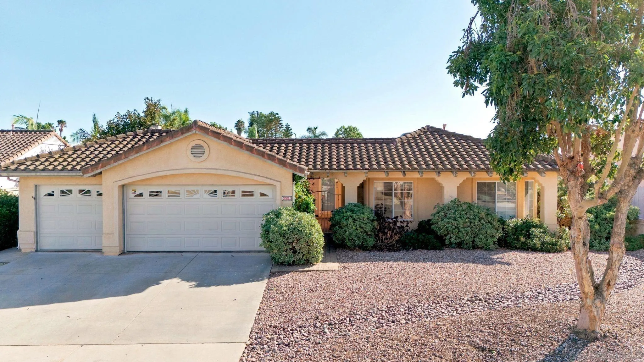 https://cdn.realtyfeed.com/cdn/127/260025487/fb7e7540f0e35d30faf702de33c40815.webp