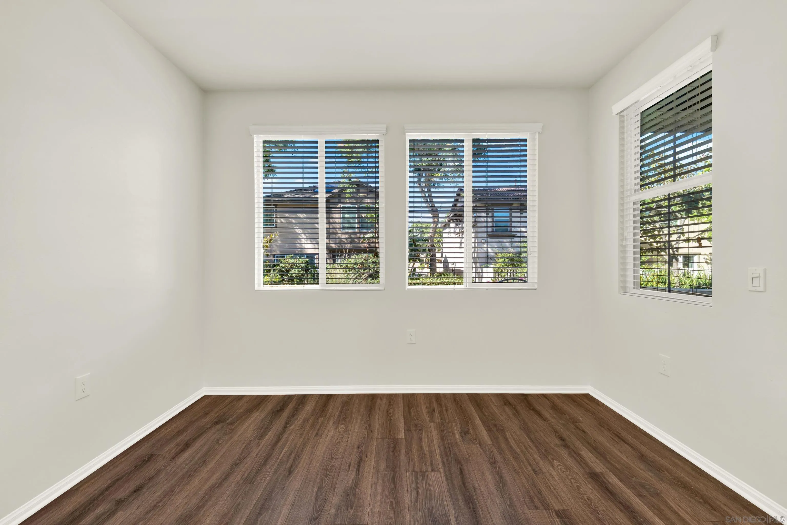 492 Prosperity Dr, San Marcos, CA 92069 Dining Area