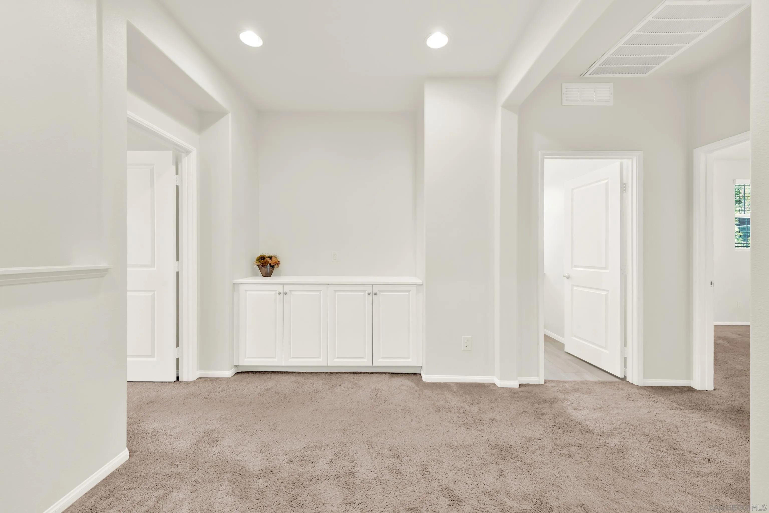 492 Prosperity Dr, San Marcos, CA 92069 492 Prosperity Dr, San Marcos, CA 92069