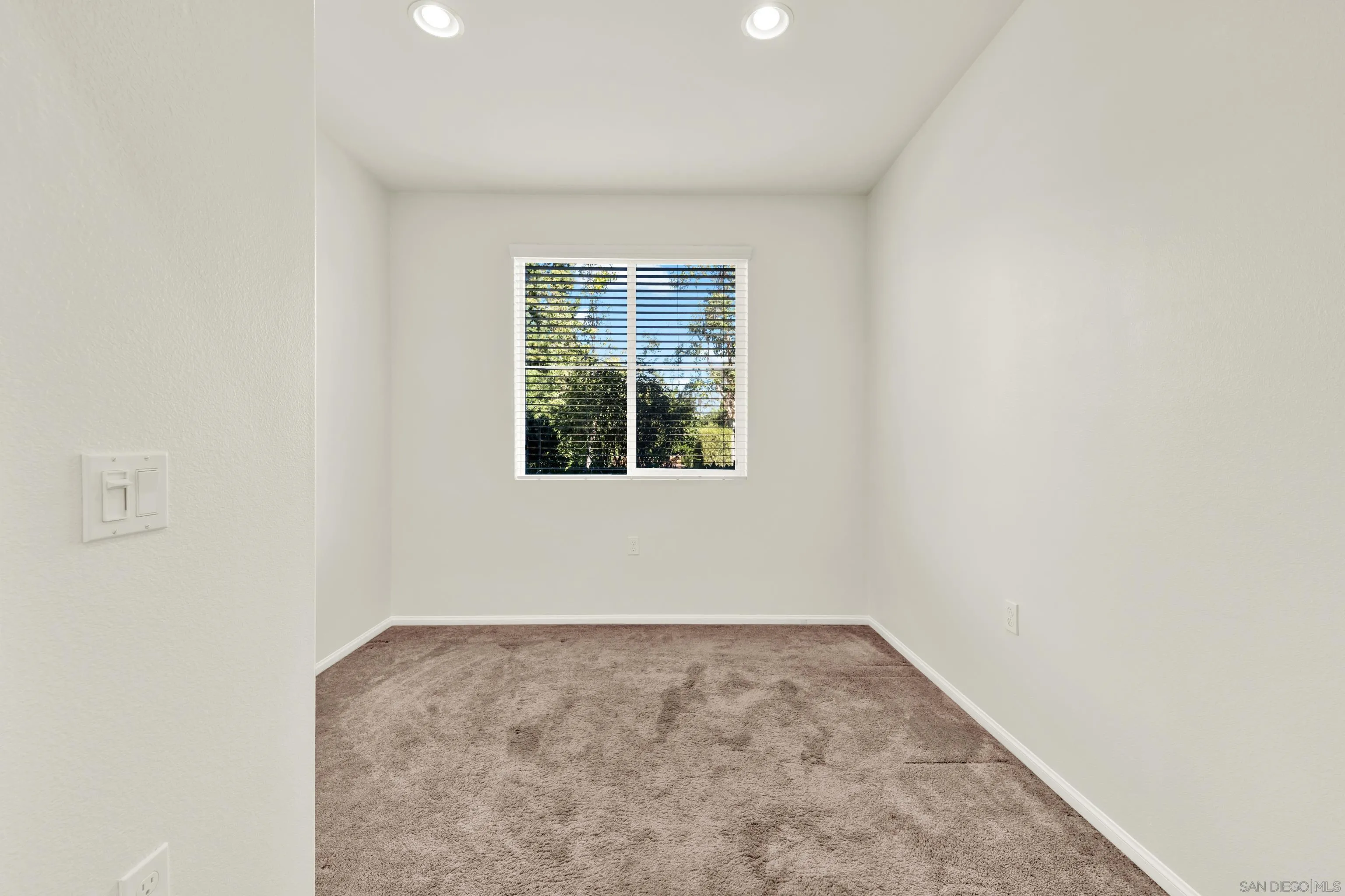 492 Prosperity Dr, San Marcos, CA 92069 Den in 1st floor
