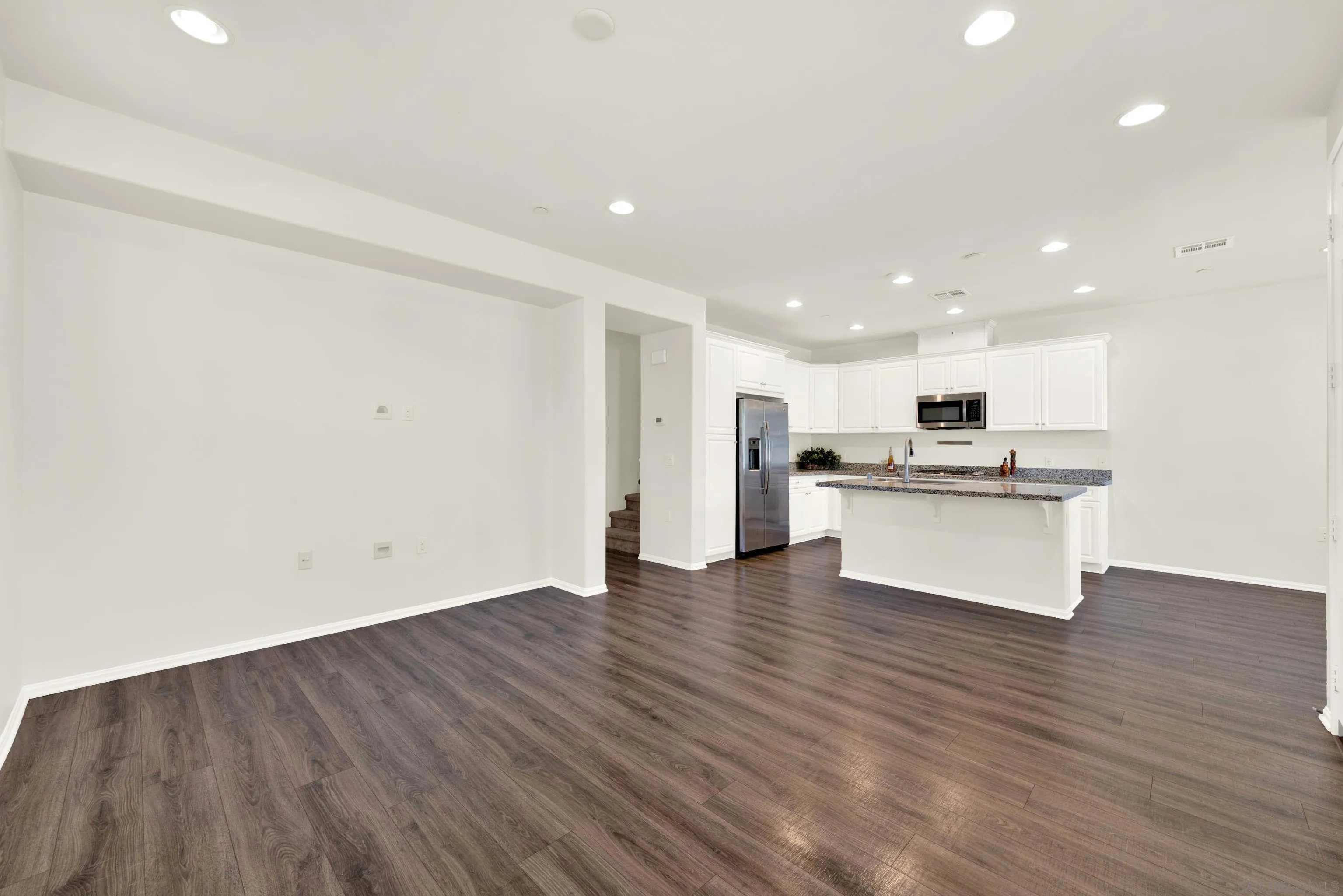 492 Prosperity Dr, San Marcos, CA 92069 492 Prosperity Dr, San Marcos, CA 92069