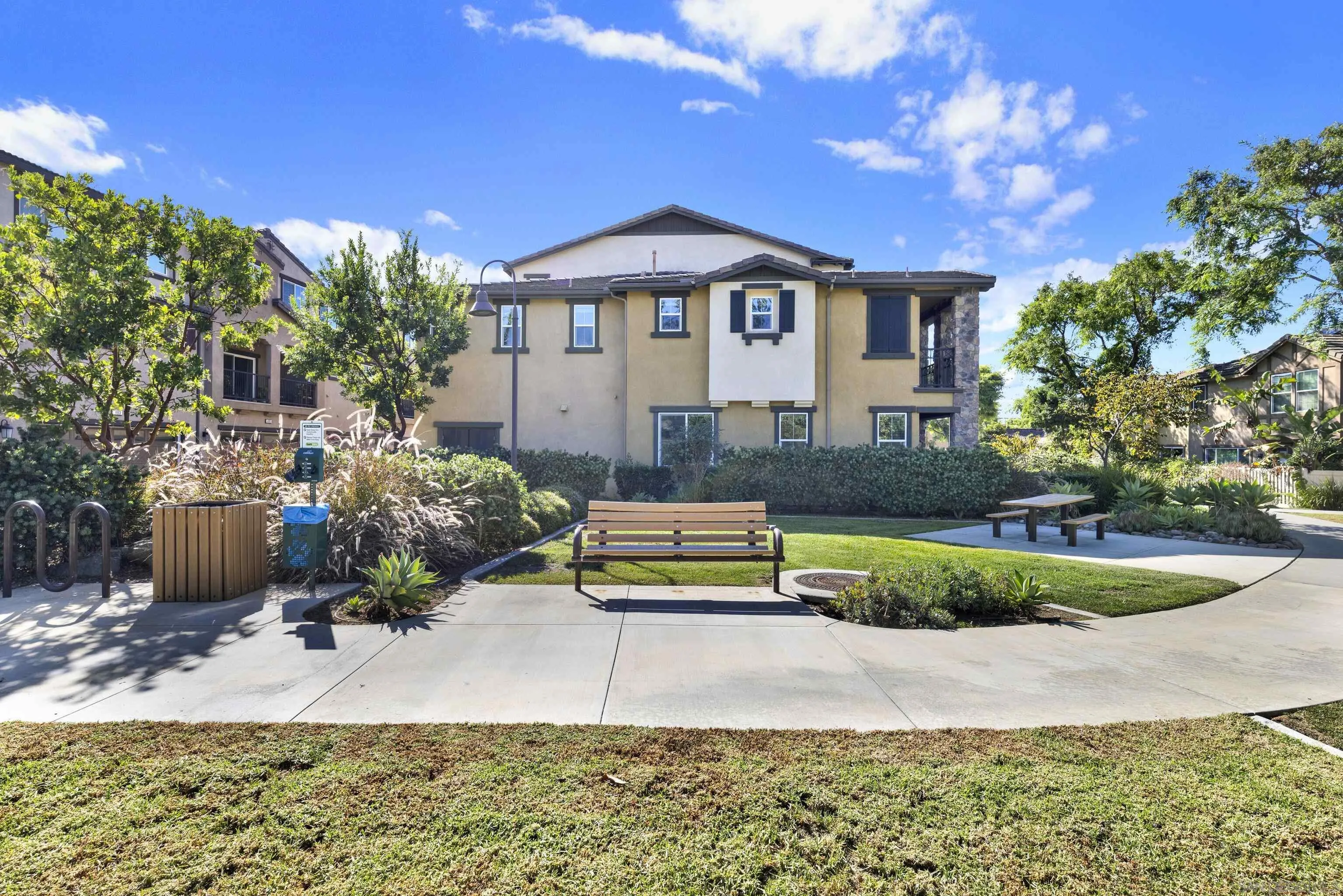 492 Prosperity Dr, San Marcos, CA 92069 492 Prosperity Dr, San Marcos, CA 92069