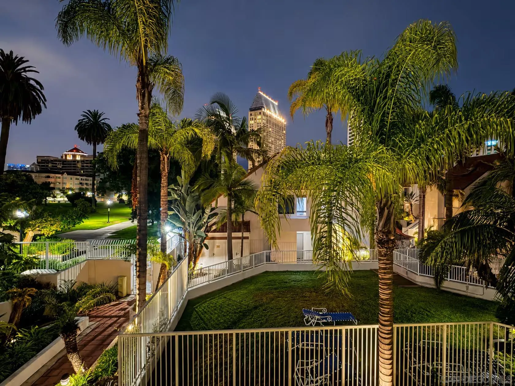 https://cdn.realtyfeed.com/cdn/127/260025493/011d2d552e49e6ecb8011f76072e9e01.webp