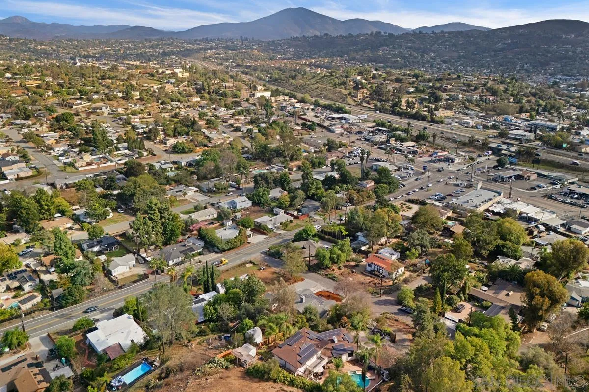 9092 TERRACE DR, La Mesa, CA 91941 9092 TERRACE DR, La Mesa, CA 91941