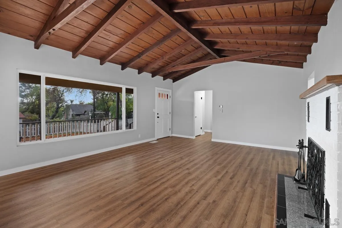 9092 TERRACE DR, La Mesa, CA 91941 9092 TERRACE DR, La Mesa, CA 91941