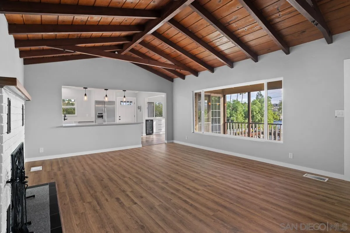 9092 TERRACE DR, La Mesa, CA 91941 9092 TERRACE DR, La Mesa, CA 91941