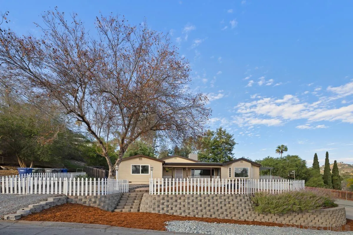 9092 TERRACE DR, La Mesa, CA 91941 9092 TERRACE DR, La Mesa, CA 91941