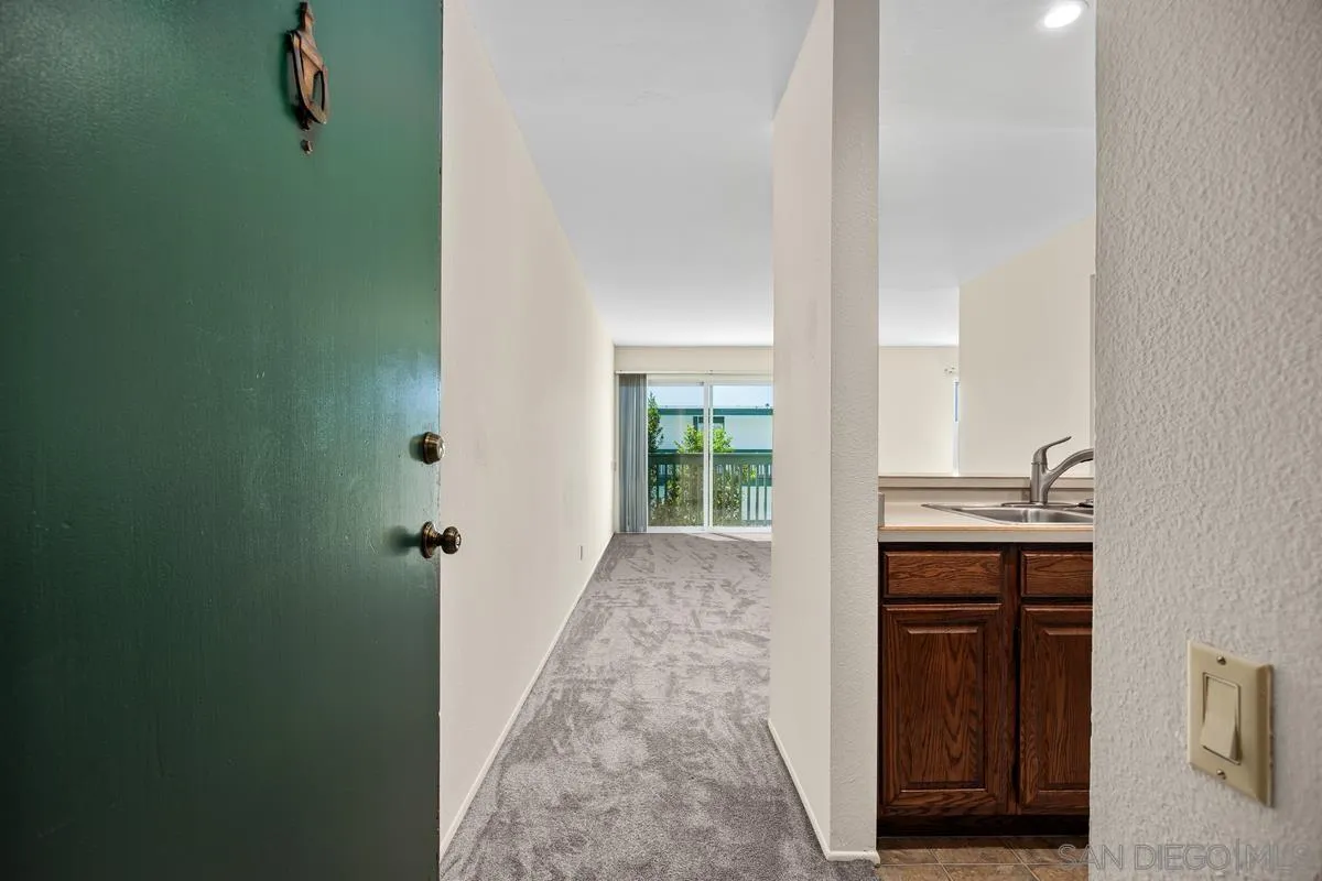 https://cdn.realtyfeed.com/cdn/127/260025496/df5abe478ac69447b5ee280ebb356d2b.webp