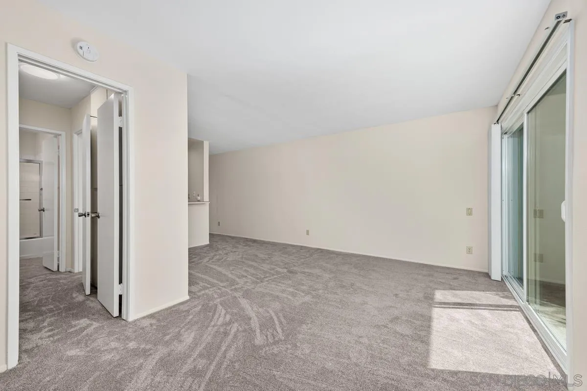 https://cdn.realtyfeed.com/cdn/127/260025496/e00db0a7380cfc8240d44617c5ce3e31.webp
