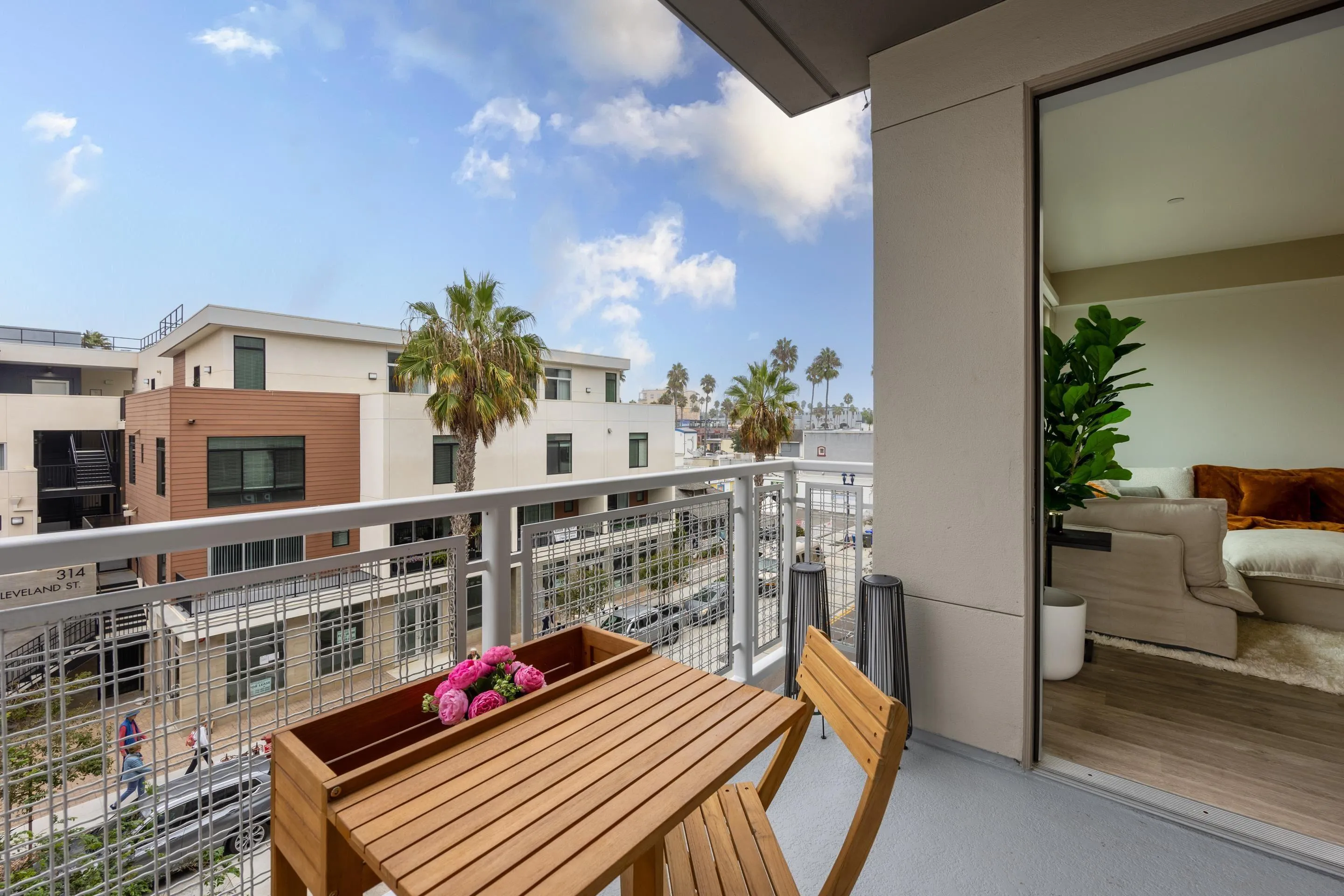 355 N Cleveland, #309, Oceanside, CA 92054