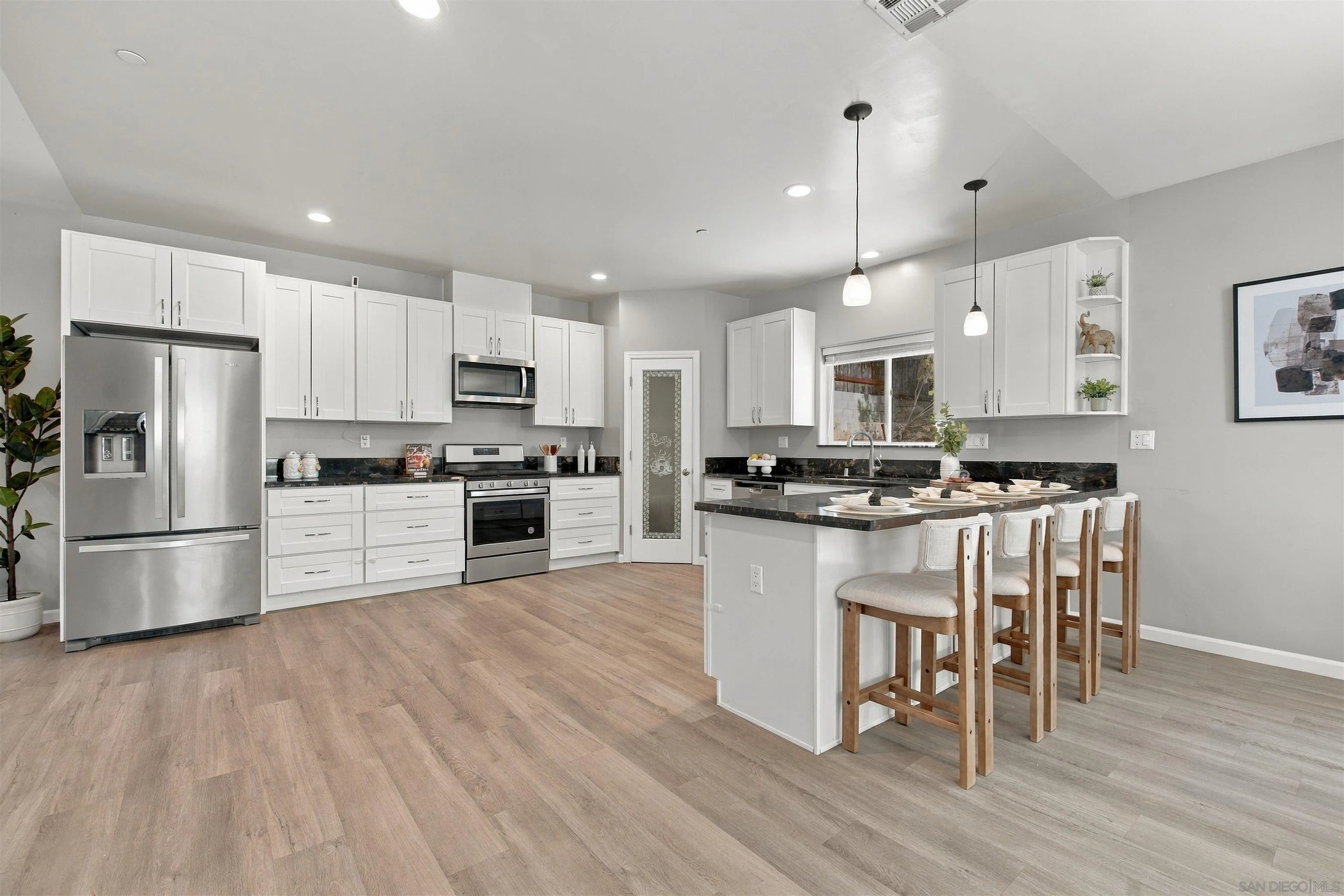 1621 Paraiso Ave, Spring Valley, CA 91977 1621 Paraiso Ave, Spring Valley, CA 91977