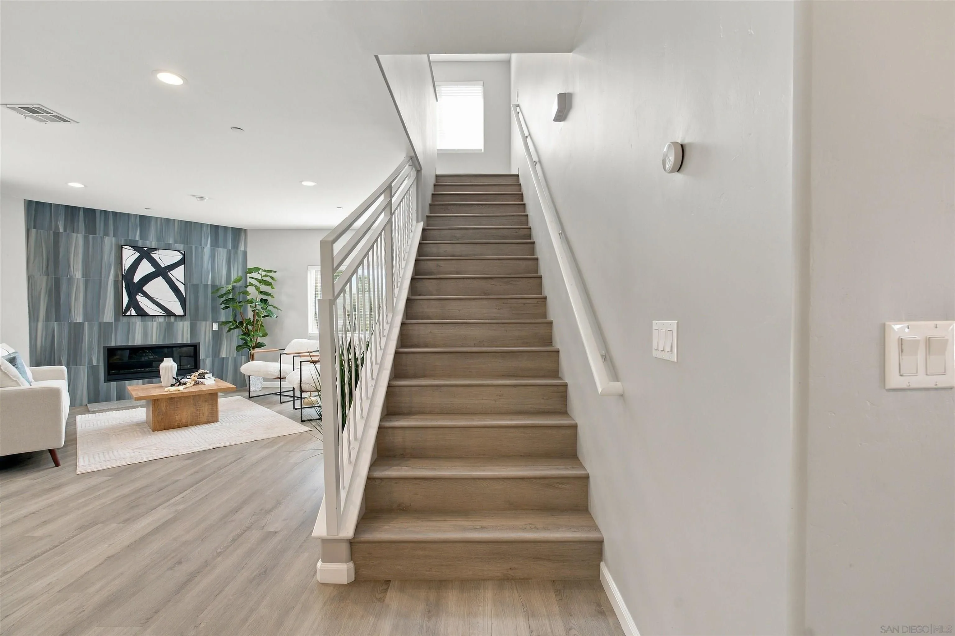 1621 Paraiso Ave, Spring Valley, CA 91977 1621 Paraiso Ave, Spring Valley, CA 91977