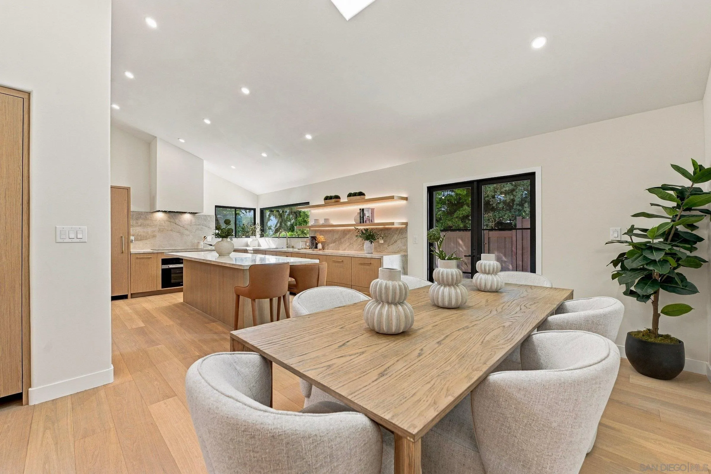2191 7th Street, Del Mar, CA 92014 2191 7th Street, Del Mar, CA 92014