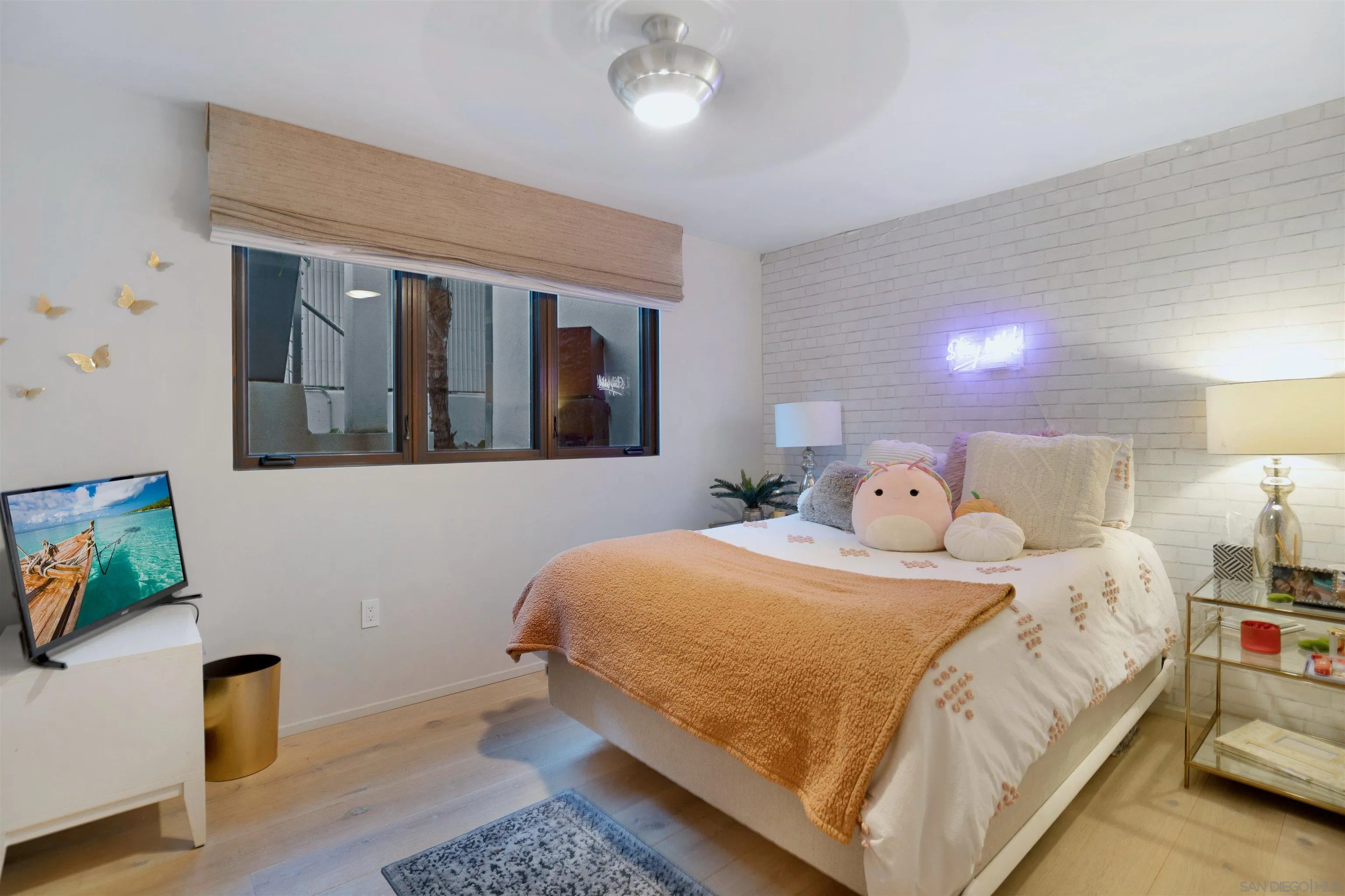 https://cdn.realtyfeed.com/cdn/127/260025518/7292e8086743d3df28f97b48aa988ae5.webp