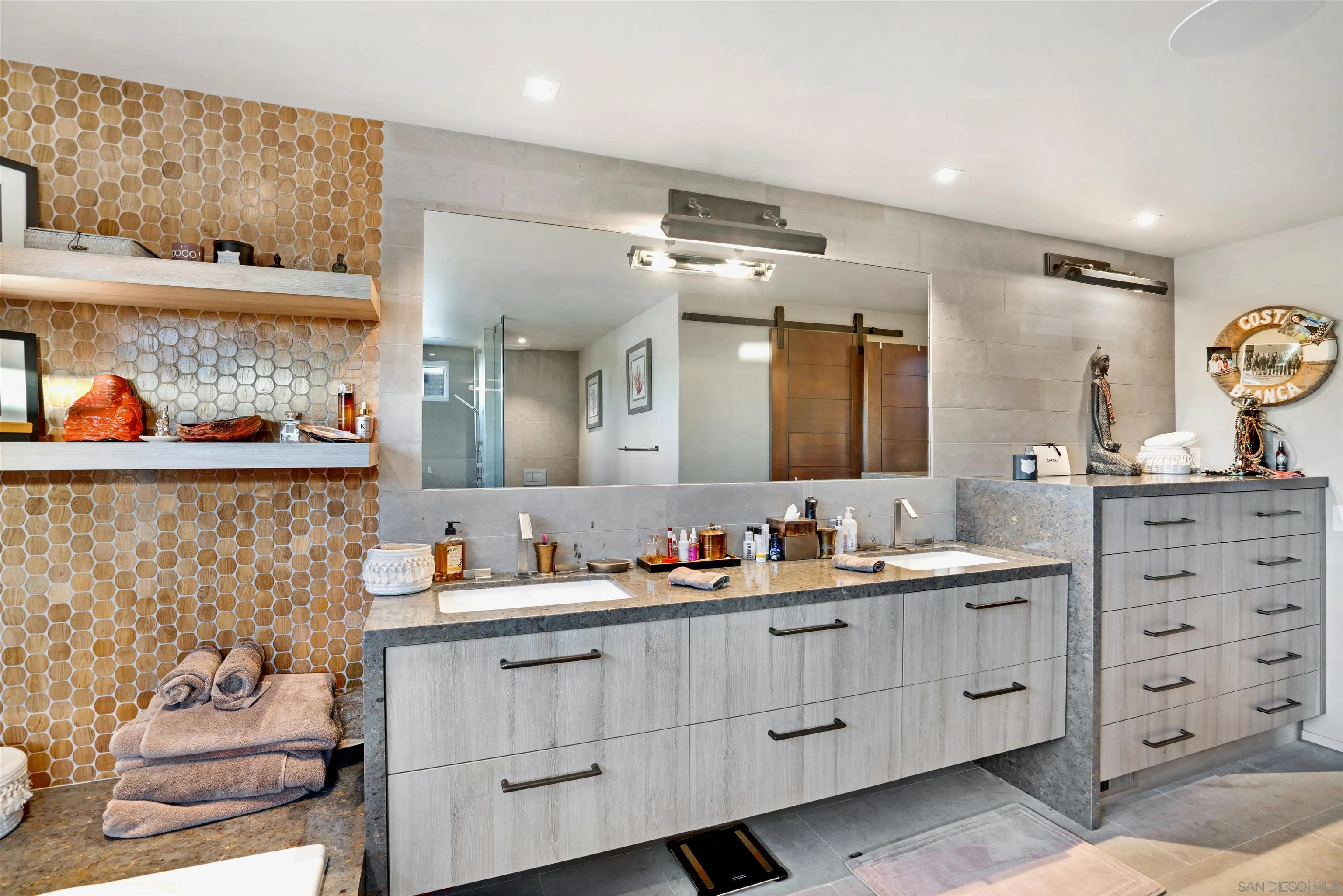 https://cdn.realtyfeed.com/cdn/127/260025518/ca4374b93682d77b7c5371722bd50e50.webp