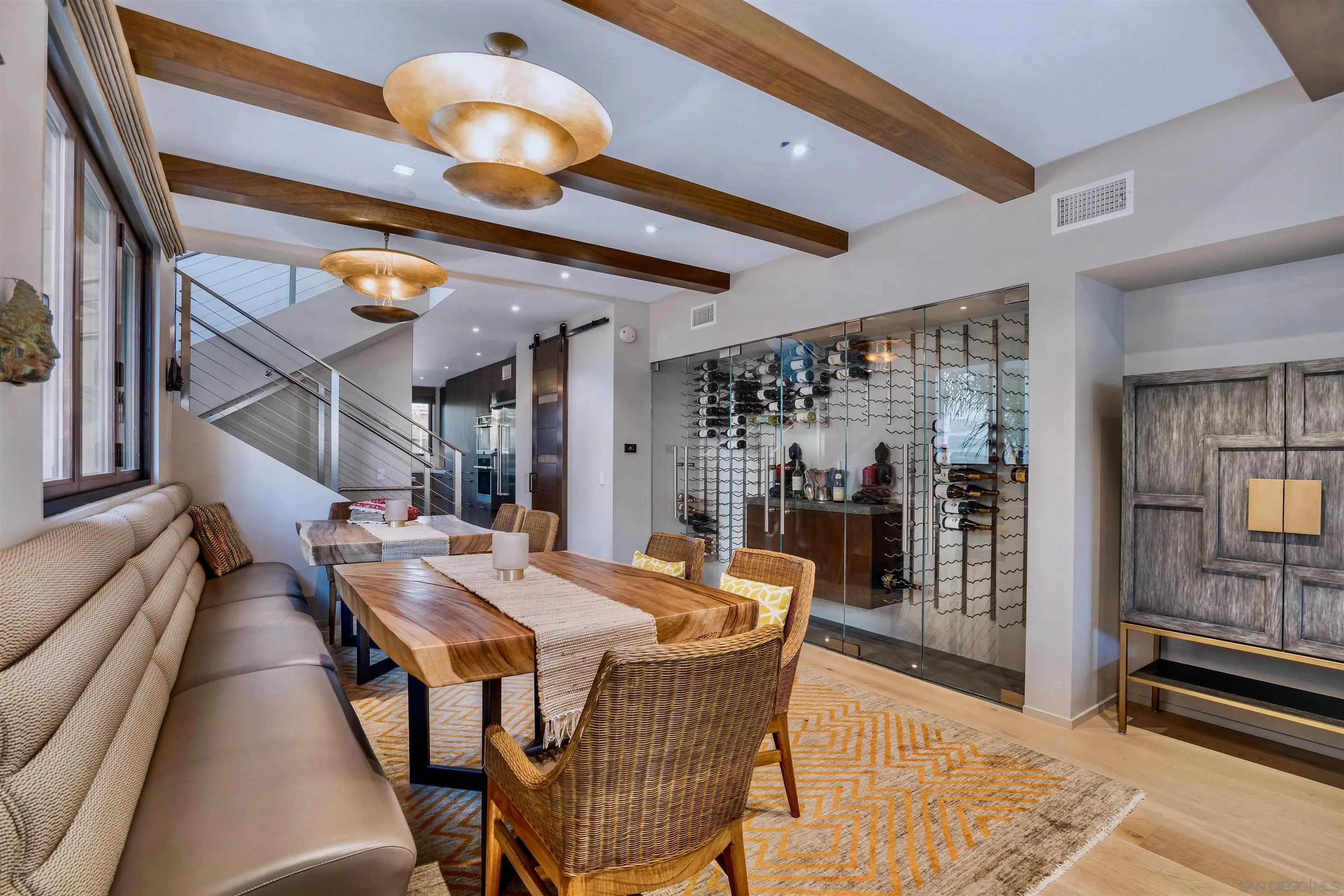 https://cdn.realtyfeed.com/cdn/127/260025518/db25e56f5d957468d46a0e9c04a39c6c.webp