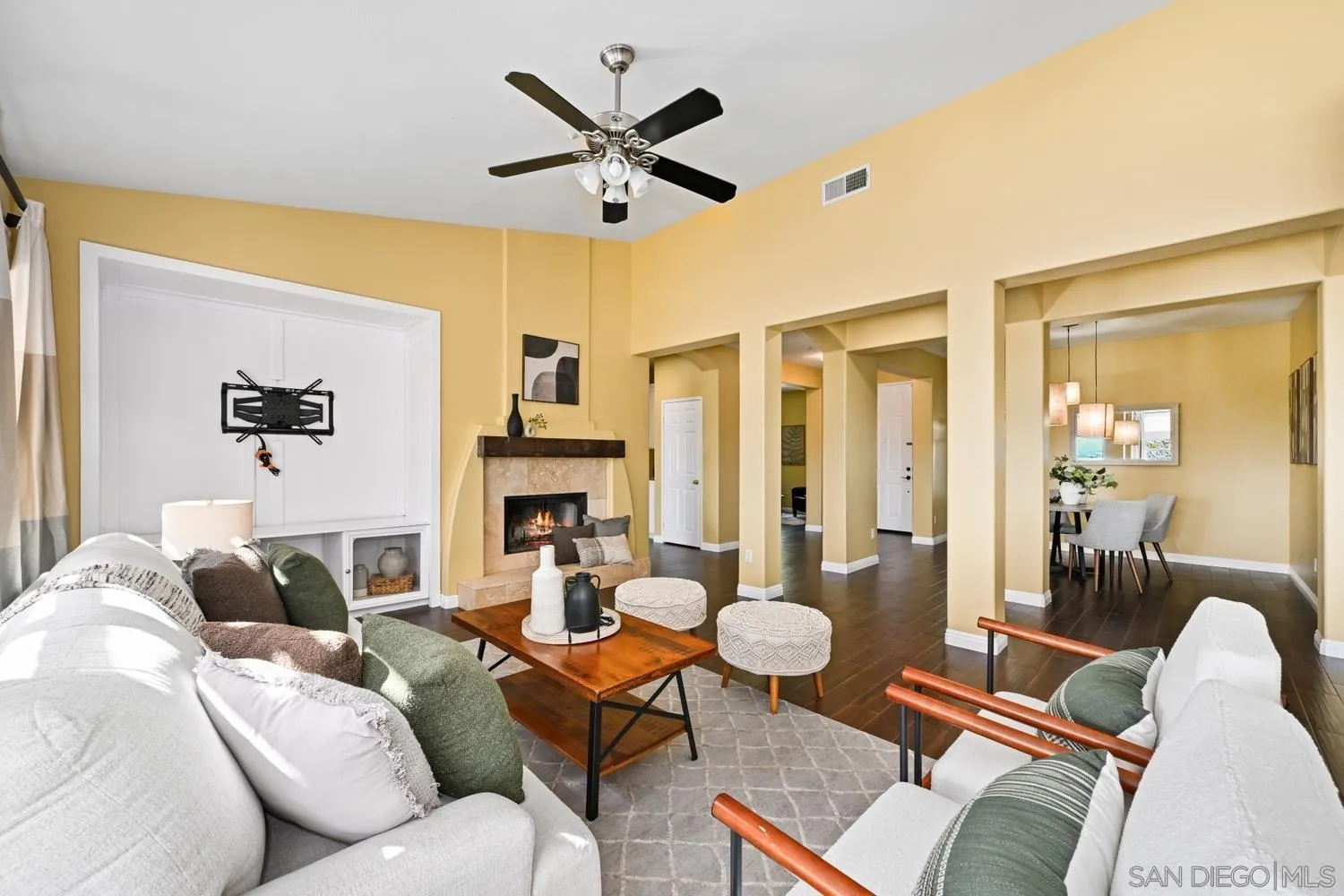 17208 Rising Dale Way, Ramona, CA 92065 17208 Rising Dale Way, Ramona, CA 92065