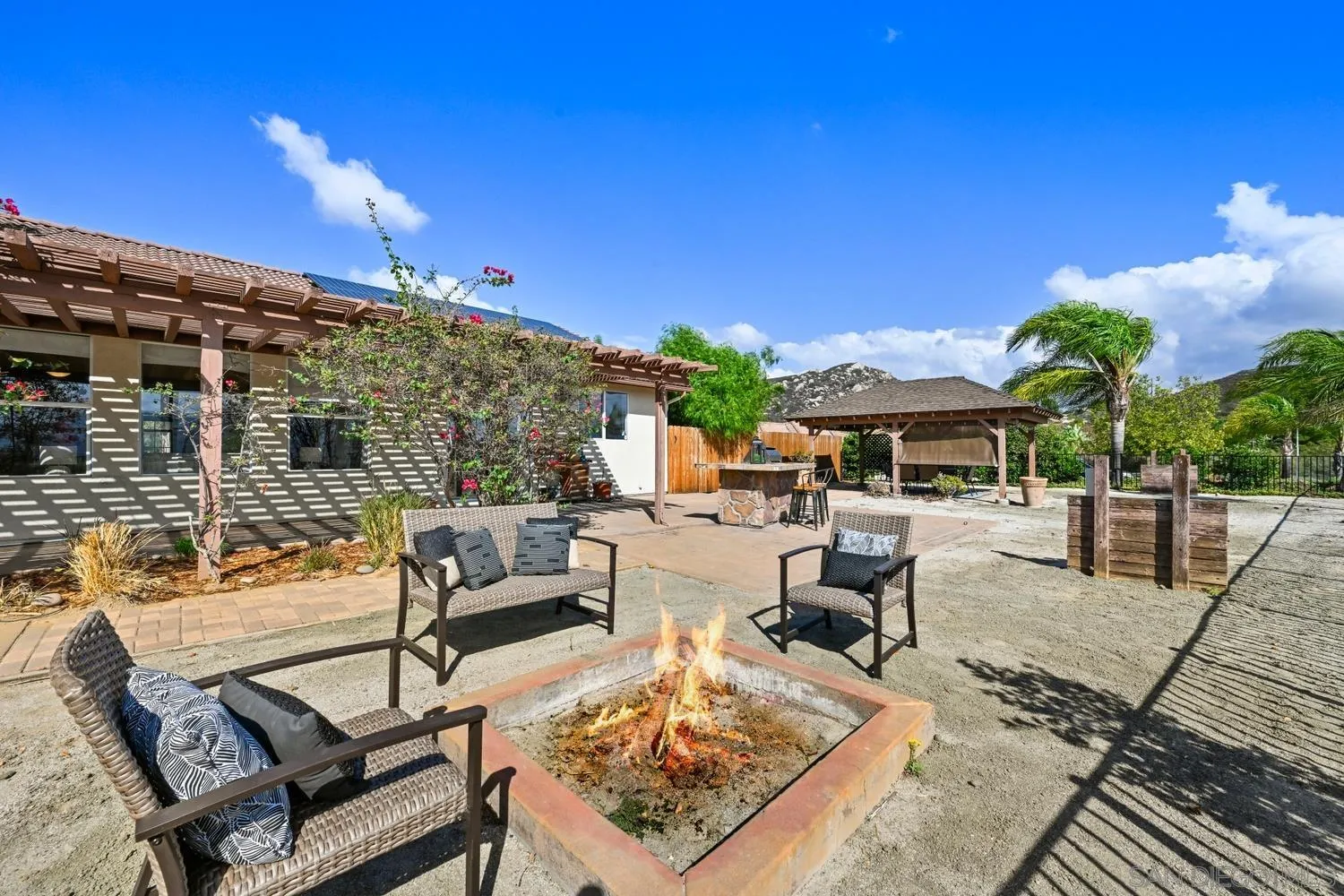 17208 Rising Dale Way, Ramona, CA 92065 17208 Rising Dale Way, Ramona, CA 92065
