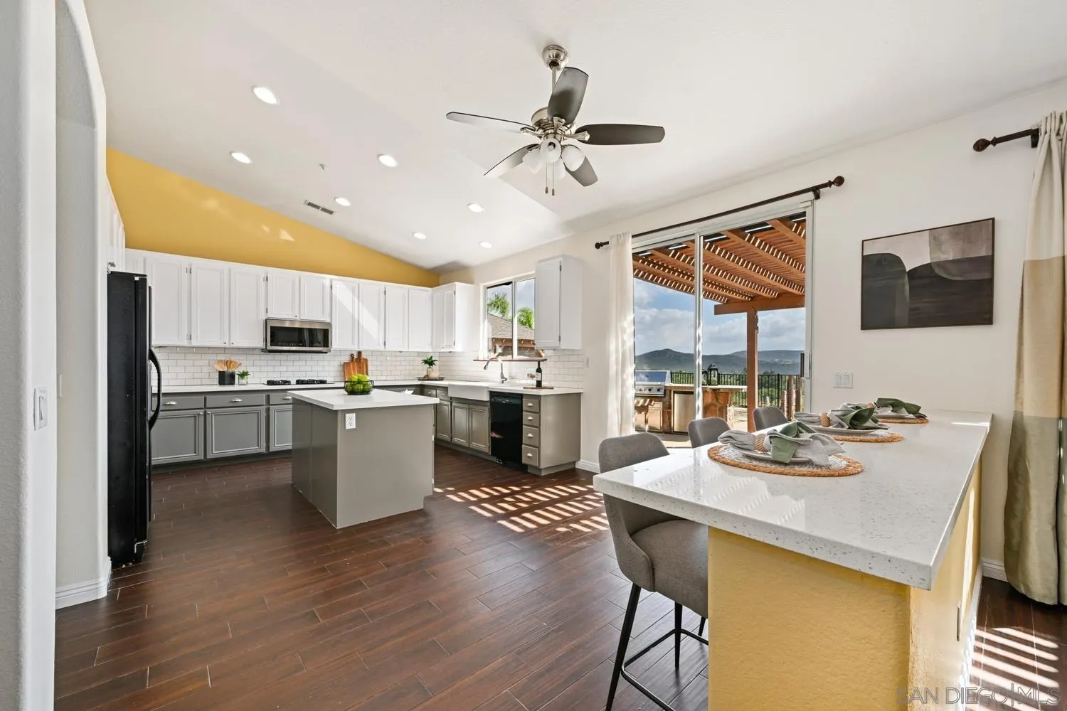 17208 Rising Dale Way, Ramona, CA 92065 17208 Rising Dale Way, Ramona, CA 92065
