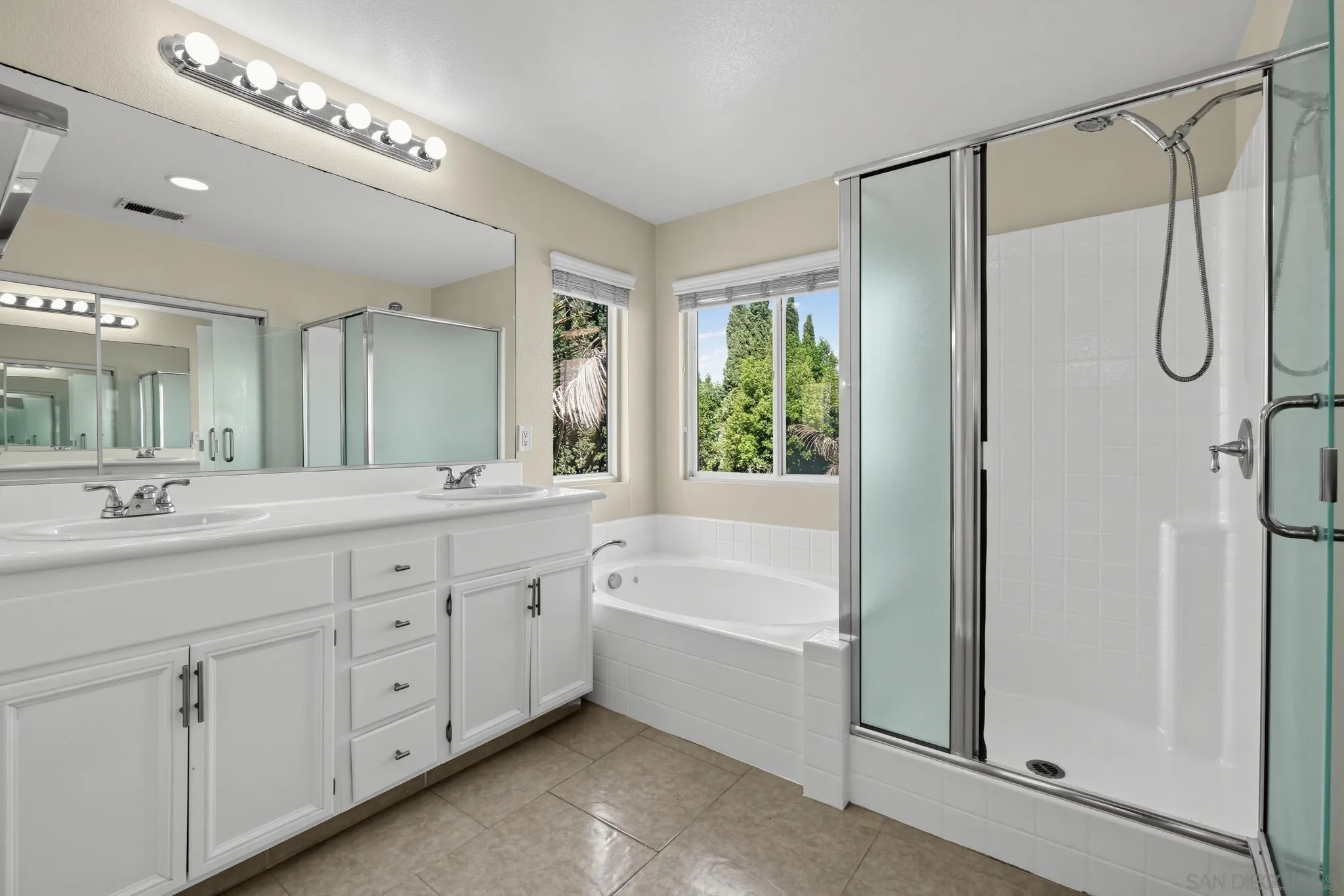 1204 Hidden Trails, San Diego, CA 92154 Primary Bath/Spa