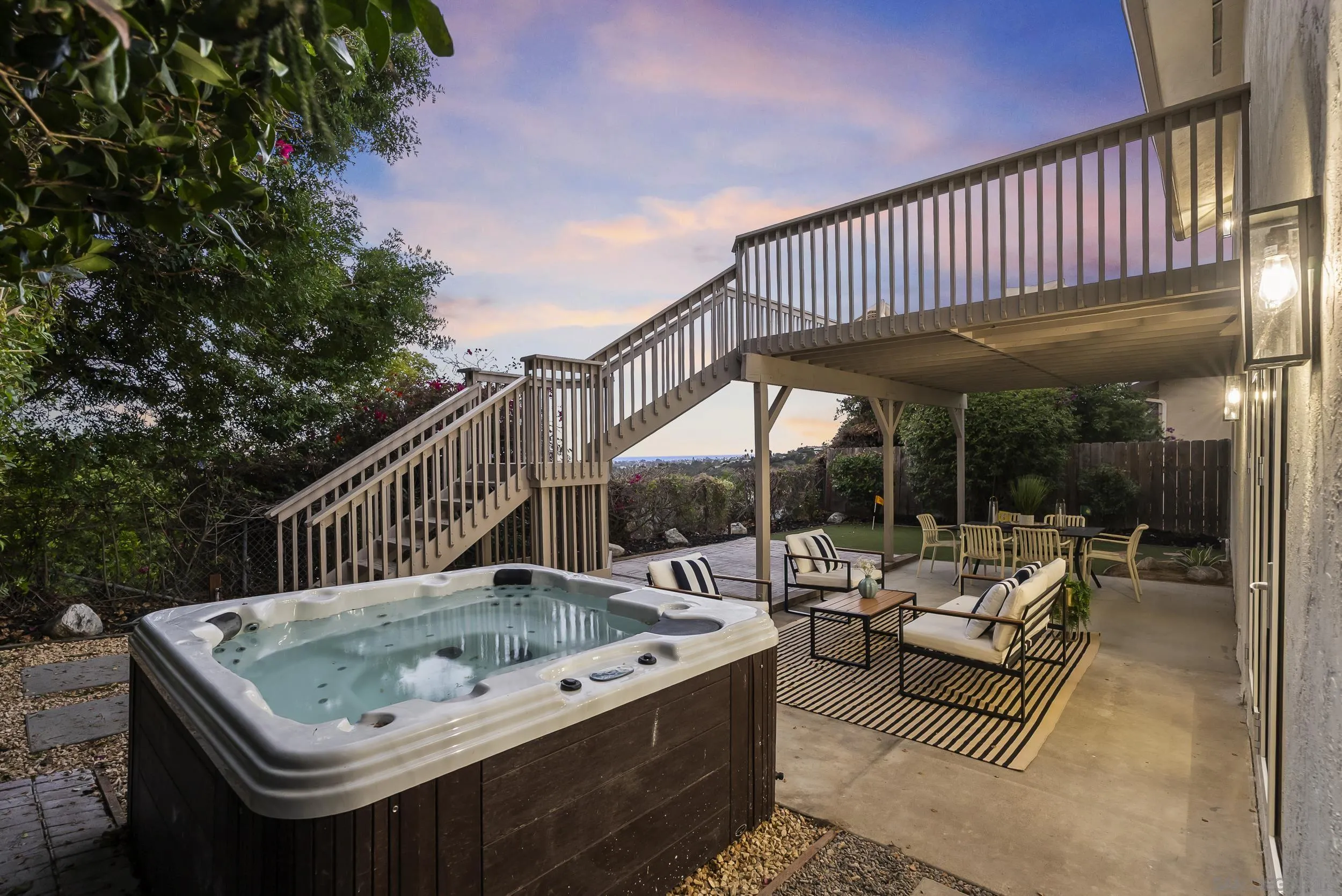https://cdn.realtyfeed.com/cdn/127/260025527/0e33f7f45844397d3b71994d5288abf6.webp