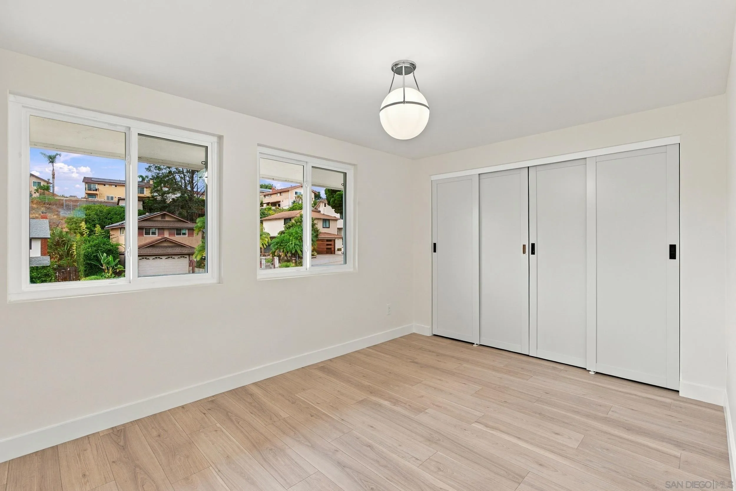 https://cdn.realtyfeed.com/cdn/127/260025527/1a448f147260bbbc83fe182c81f7fa32.webp